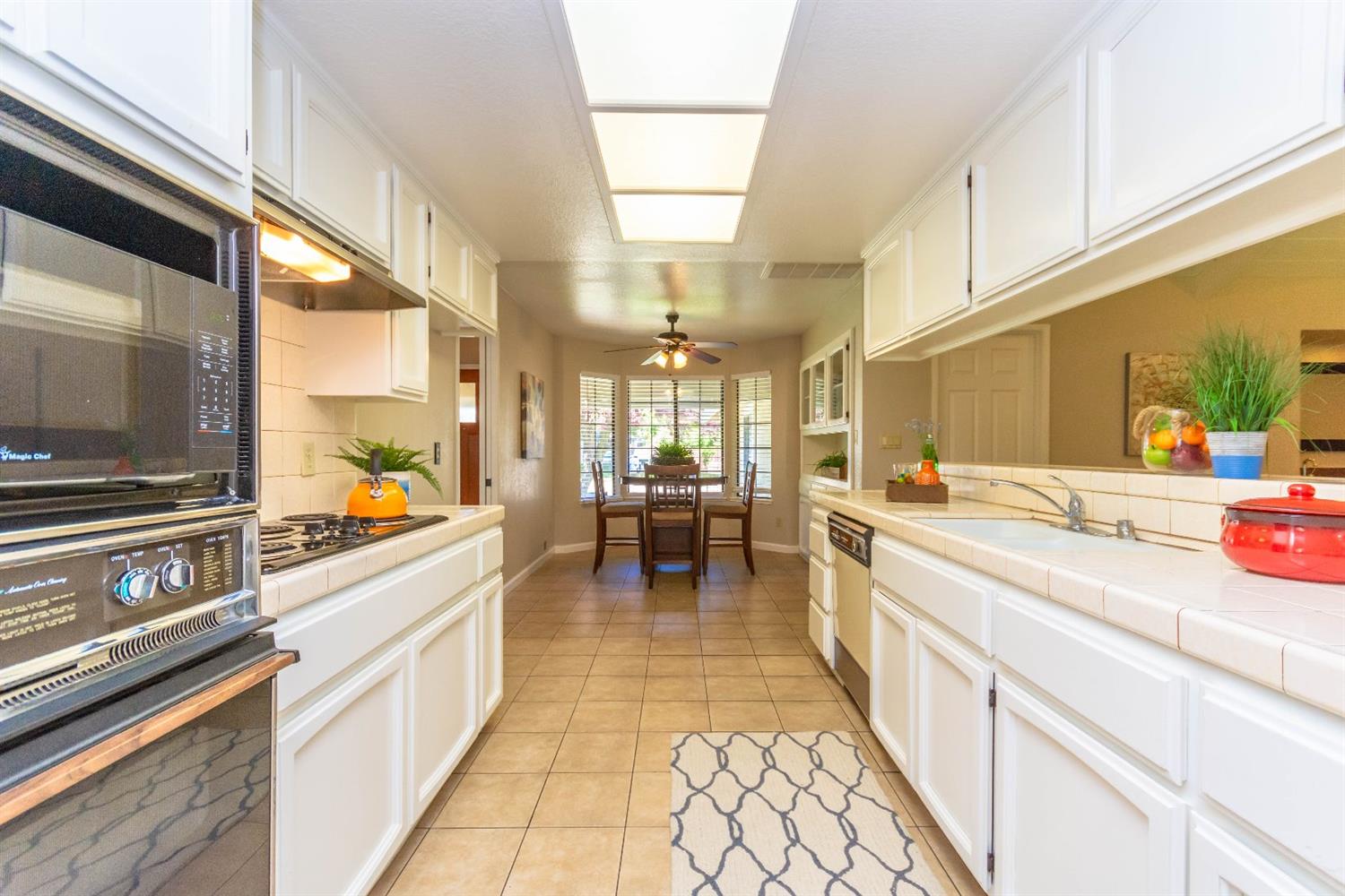 Sold, 3 Bedrooms, 2 Bathrooms, Single Family Home, Sacto So Land Park/Greenhaven, 776 El Macero Way, Sacramento, CA 95831, Beth Christensen, Dunnigan Realtors, Top Agent