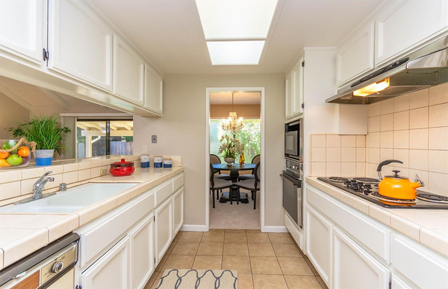 Sold, 3 Bedrooms, 2 Bathrooms, Single Family Home, Sacto So Land Park/Greenhaven, 776 El Macero Way, Sacramento, CA 95831, Beth Christensen, Dunnigan Realtors, Top Agent