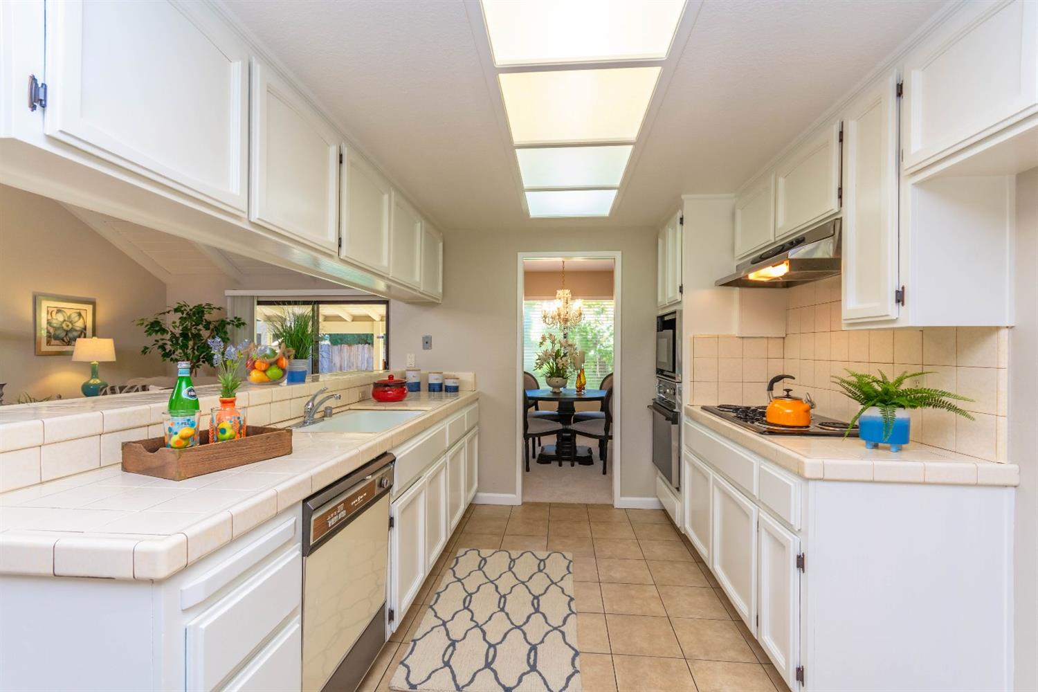 Sold, 3 Bedrooms, 2 Bathrooms, Single Family Home, Sacto So Land Park/Greenhaven, 776 El Macero Way, Sacramento, CA 95831, Beth Christensen, Dunnigan Realtors, Top Agent