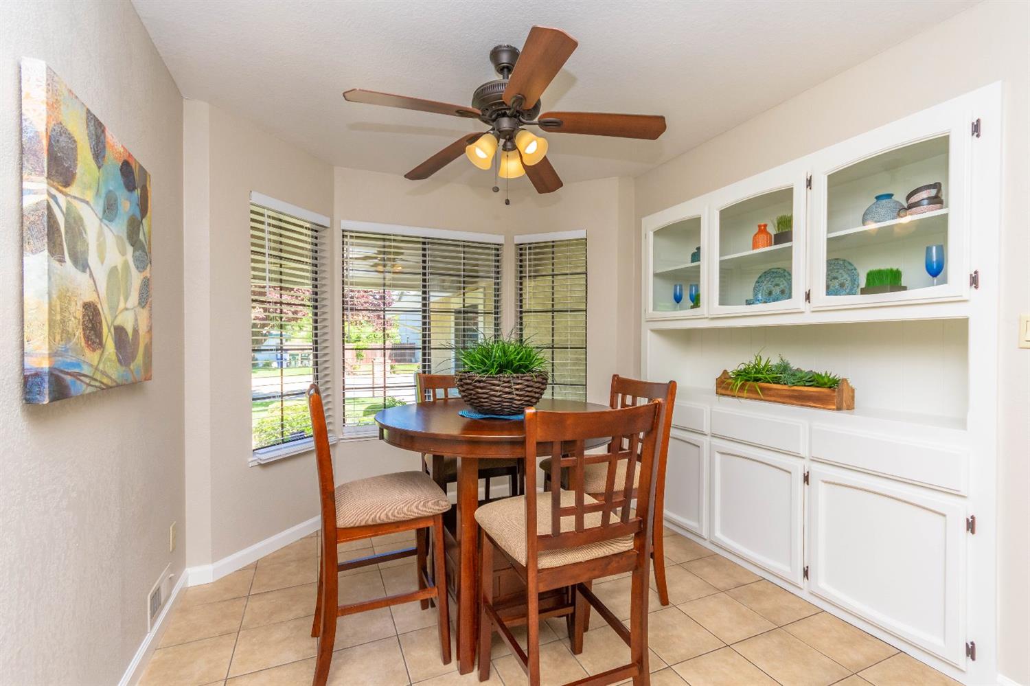 Sold, 3 Bedrooms, 2 Bathrooms, Single Family Home, Sacto So Land Park/Greenhaven, 776 El Macero Way, Sacramento, CA 95831, Beth Christensen, Dunnigan Realtors, Top Agent