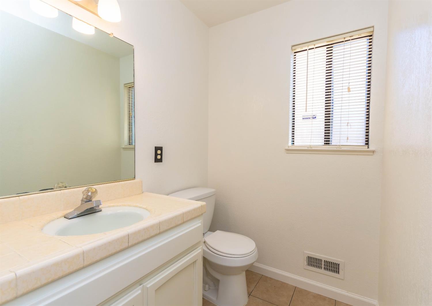 Sold, 3 Bedrooms, 2 Bathrooms, Single Family Home, Sacto So Land Park/Greenhaven, 776 El Macero Way, Sacramento, CA 95831, Beth Christensen, Dunnigan Realtors, Top Agent