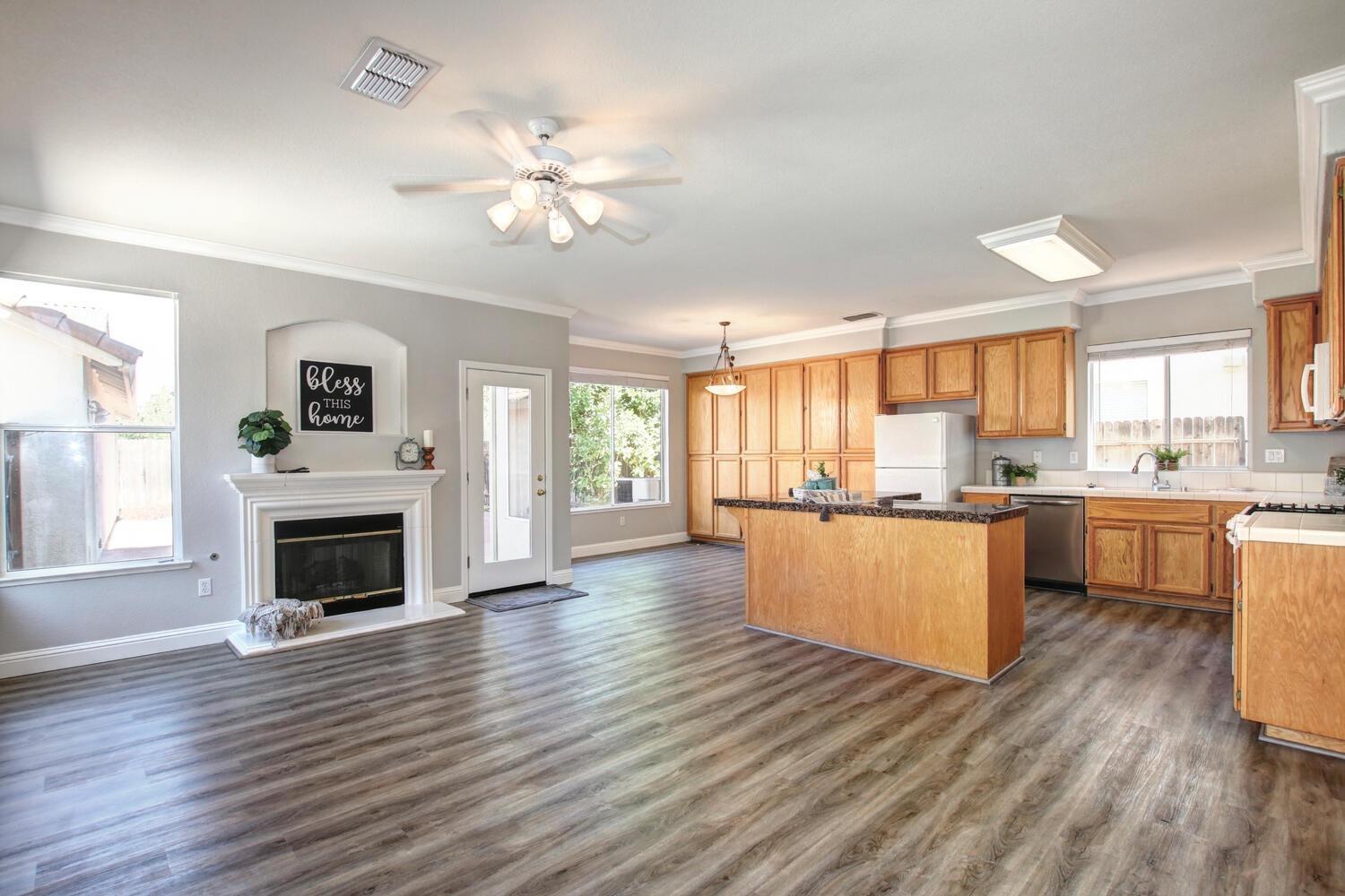 Sold, 4 Bedrooms, 2 Bathrooms, Single Family Home, Elk Grove, 2233 Galen Dr, Elk Grove, CA 95758, Beth Christensen, Dunnigan Realtors, Top Agent Sold, 4 Bedrooms, 2 Bathrooms, Single Family Home, Elk Grove, 2233 Galen Dr, Elk Grove, CA 95758, Beth Christensen, Dunnigan Realtors, Top Agent