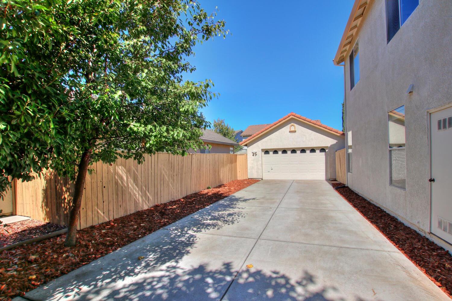 Sold, 4 Bedrooms, 2 Bathrooms, Single Family Home, Elk Grove, 2233 Galen Dr, Elk Grove, CA 95758, Beth Christensen, Dunnigan Realtors, Top Agent