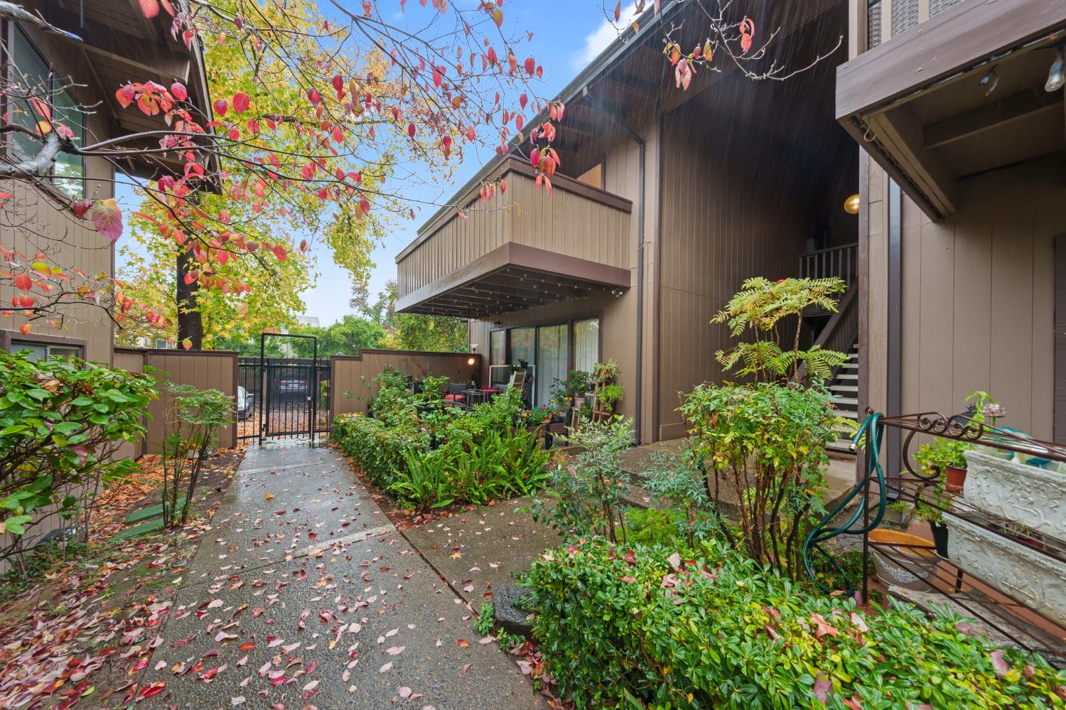 Active, 2 Bedrooms, 1 Bathrooms, Condominium, Sacto Arden/Arcade Creek/Vicinity, 2416 Larkspur Ln #232, Sacramento, CA 95825-4120, Beth Christensen, Dunnigan Realtors, Top Agent