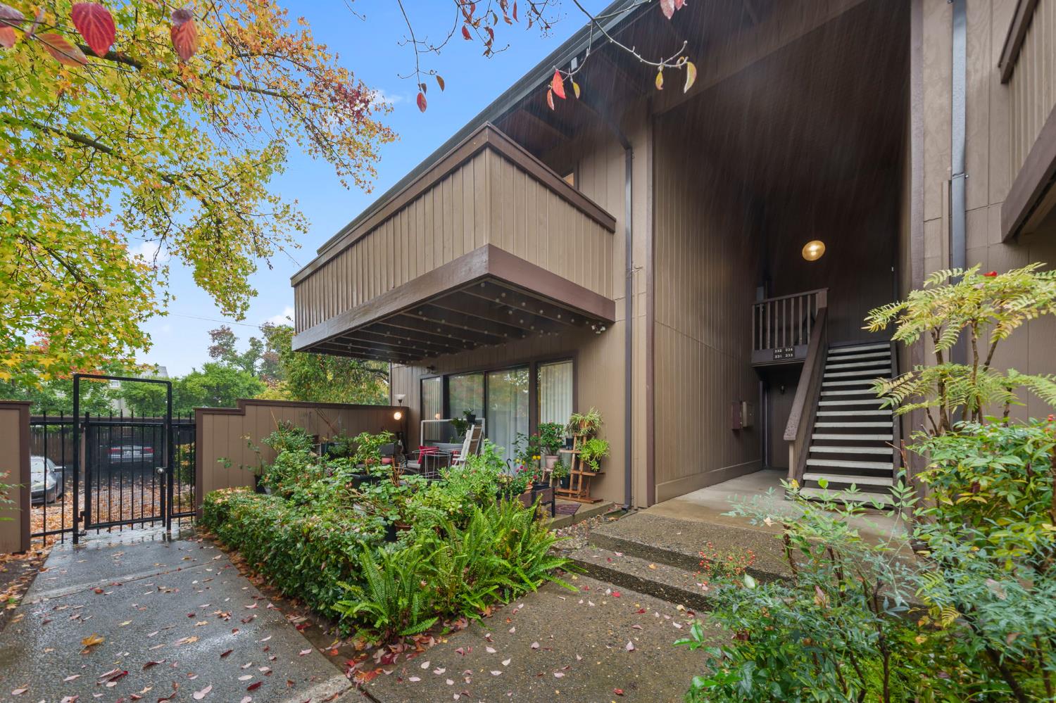 Active, 2 Bedrooms, 1 Bathrooms, Condominium, Sacto Arden/Arcade Creek/Vicinity, 2416 Larkspur Ln #232, Sacramento, CA 95825-4120, Beth Christensen, Dunnigan Realtors, Top Agent