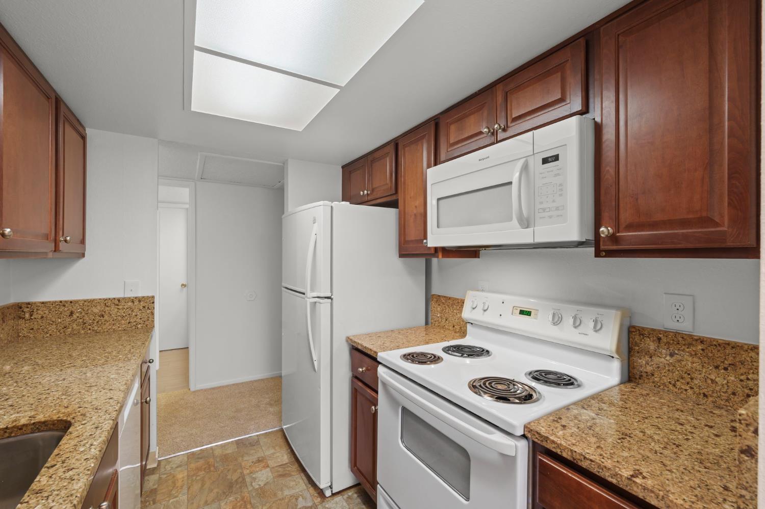 Active, 2 Bedrooms, 1 Bathrooms, Condominium, Sacto Arden/Arcade Creek/Vicinity, 2416 Larkspur Ln #232, Sacramento, CA 95825-4120, Beth Christensen, Dunnigan Realtors, Top Agent