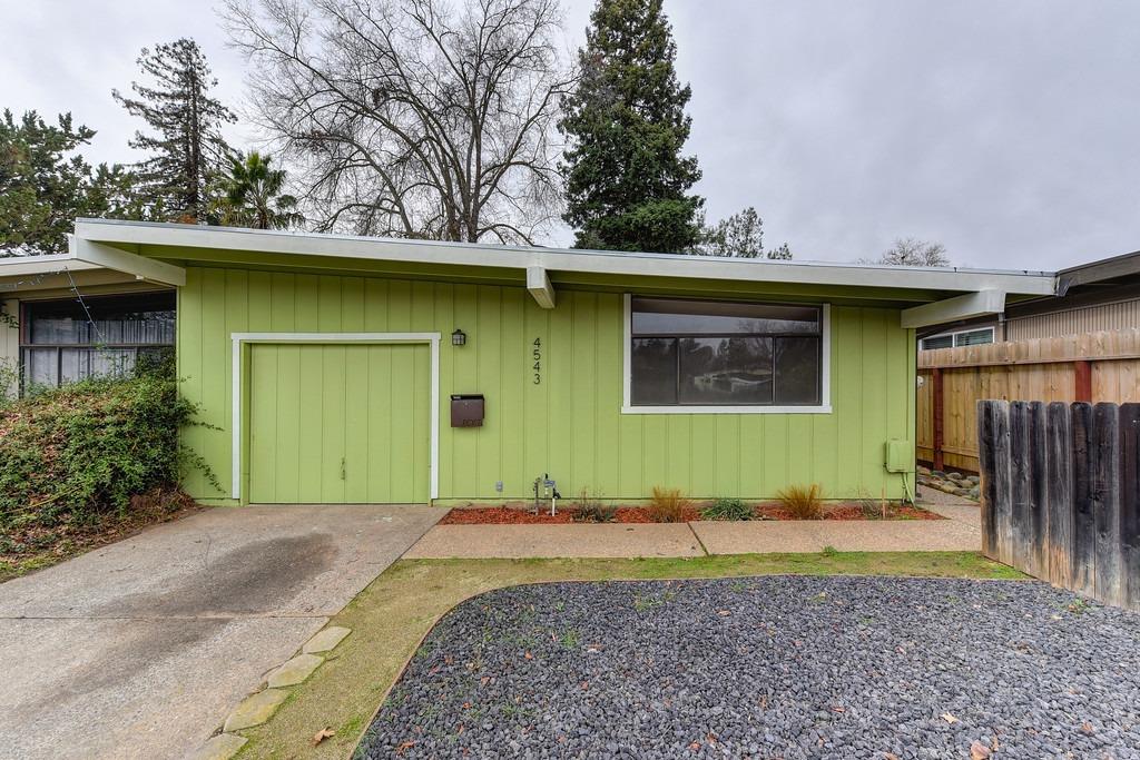 Sold, 3 Bedrooms, 1 Bathrooms, Halfplex, Streng Brothers, Mid Century Modern, Carmichael, 4543 Foster Way, Carmichael, CA 95608, Beth Christensen, Dunnigan Realtors, Top Agent