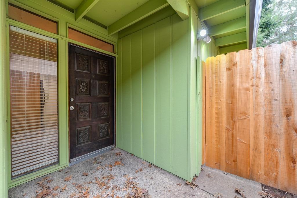 Sold, 3 Bedrooms, 1 Bathrooms, Halfplex, Streng Brothers, Mid Century Modern, Carmichael, 4543 Foster Way, Carmichael, CA 95608, Beth Christensen, Dunnigan Realtors, Top Agent