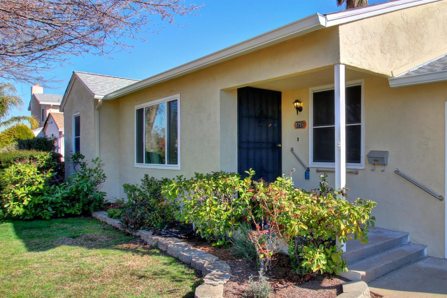 Sold, 3 Bedrooms, 1 Bathrooms, Single Family Home, Sacramento Elder Creek/Fruitridge, 5755 62nd St, Sacramento, CA 95824-1825, Beth Christensen, Dunnigan Realtors, Top Agent