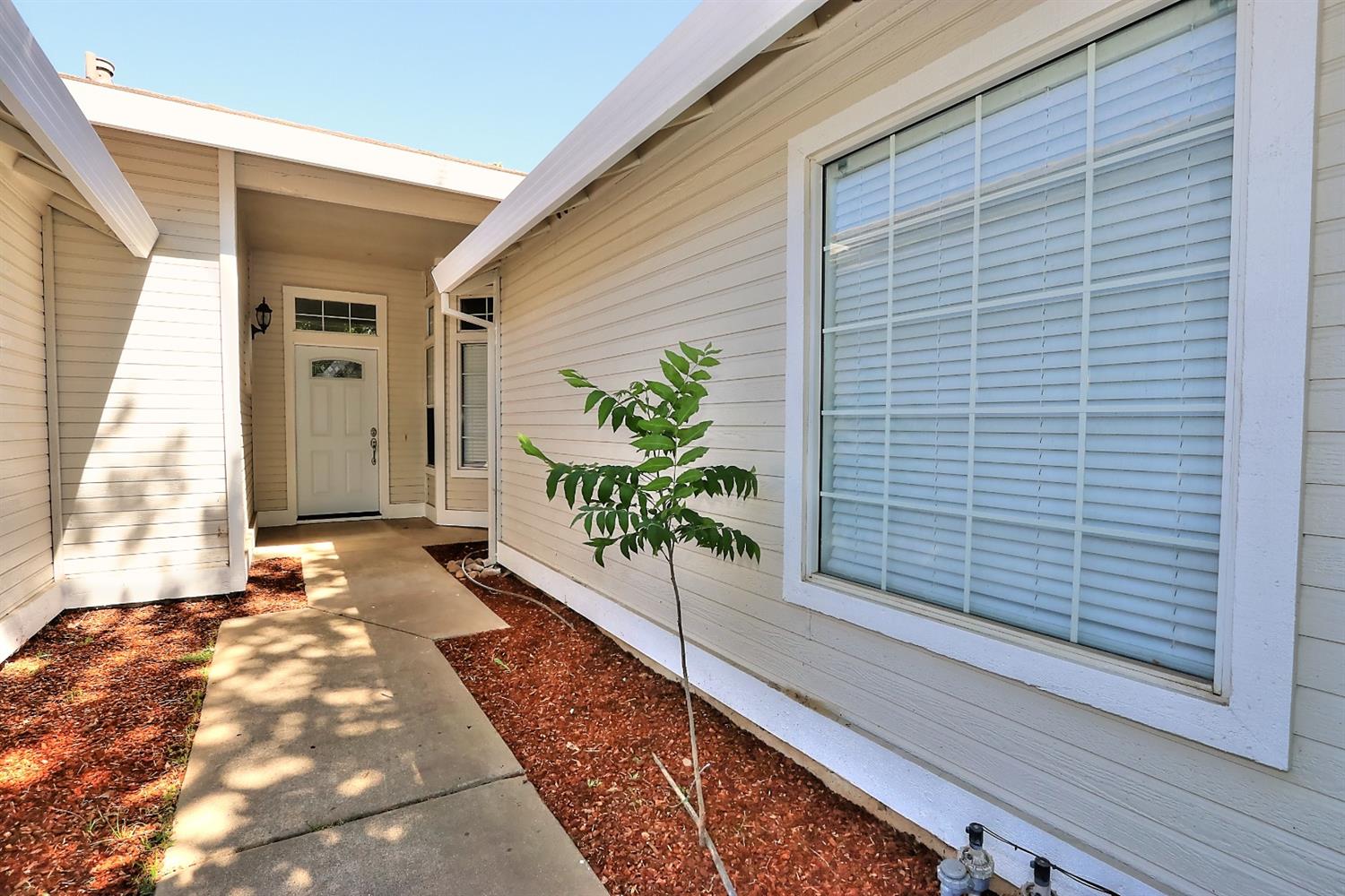 Sold, 3 Bedrooms, 2 Bathrooms, Single Family Home, Galt, 141 S Emerald Oak Dr, Galt, CA 95632-2640, Beth Christensen, Dunnigan Realtors, Top Agent