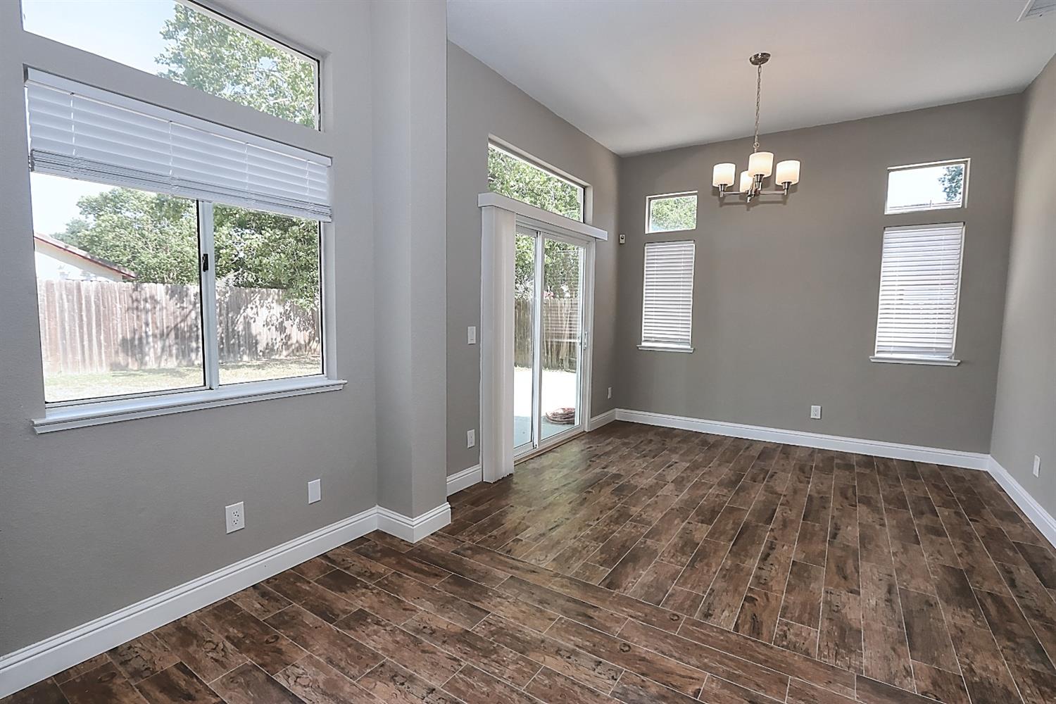 Sold, 3 Bedrooms, 2 Bathrooms, Single Family Home, Galt, 141 S Emerald Oak Dr, Galt, CA 95632-2640, Beth Christensen, Dunnigan Realtors, Top Agent