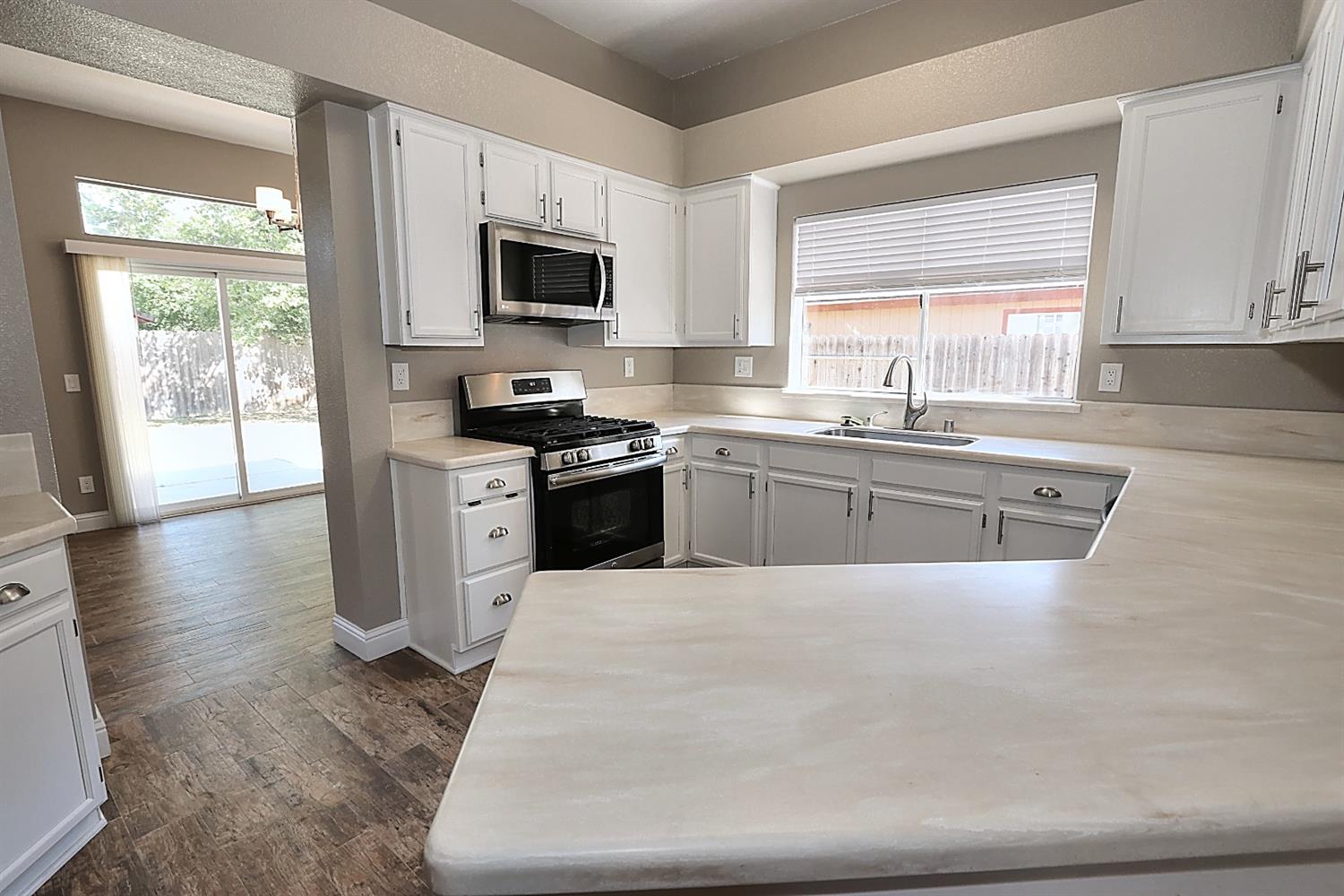 Sold, 3 Bedrooms, 2 Bathrooms, Single Family Home, Galt, 141 S Emerald Oak Dr, Galt, CA 95632-2640, Beth Christensen, Dunnigan Realtors, Top Agent