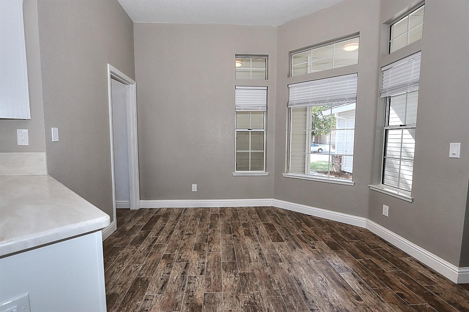 Sold, 3 Bedrooms, 2 Bathrooms, Single Family Home, Galt, 141 S Emerald Oak Dr, Galt, CA 95632-2640, Beth Christensen, Dunnigan Realtors, Top Agent