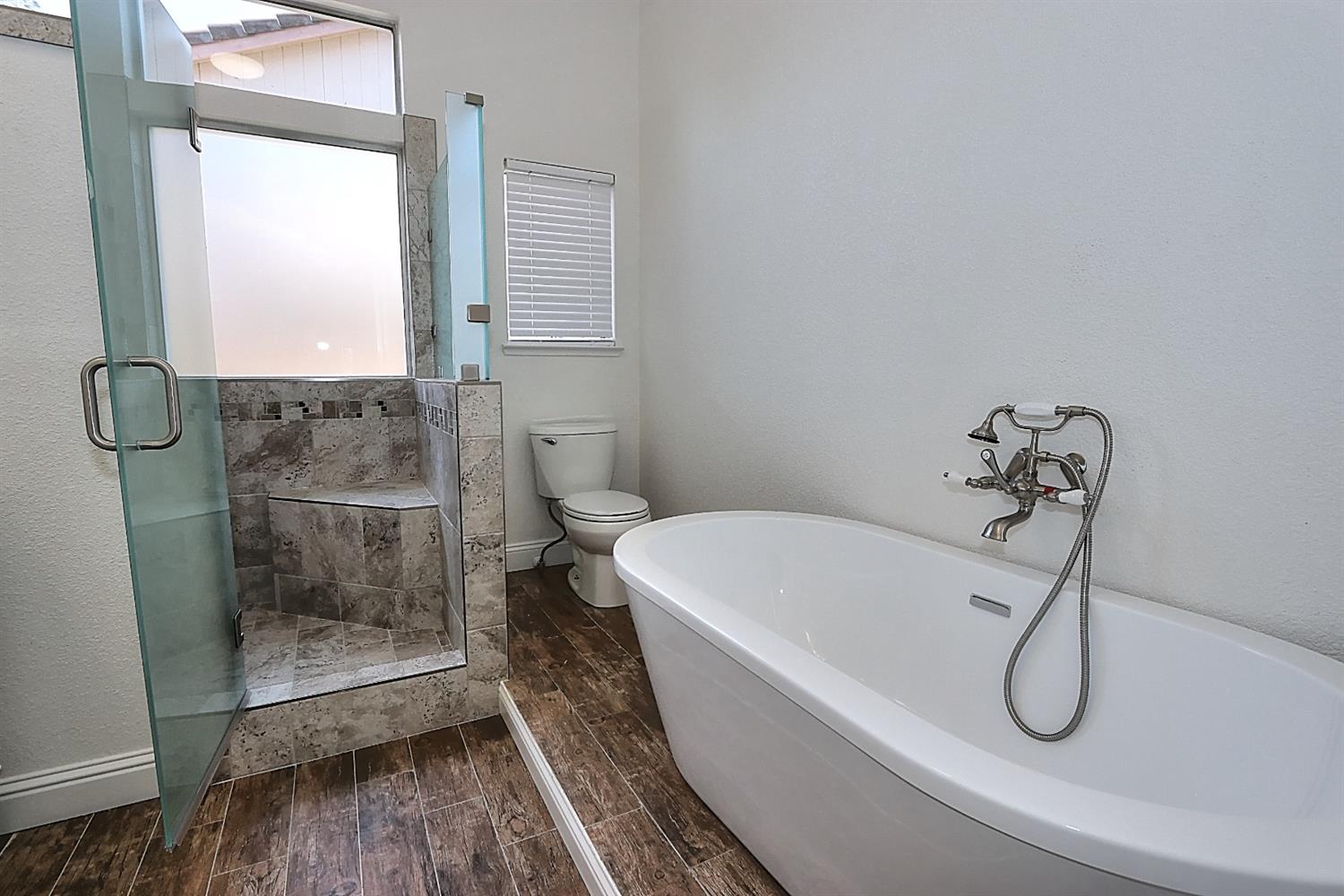 Sold, 3 Bedrooms, 2 Bathrooms, Single Family Home, Galt, 141 S Emerald Oak Dr, Galt, CA 95632-2640, Beth Christensen, Dunnigan Realtors, Top Agent