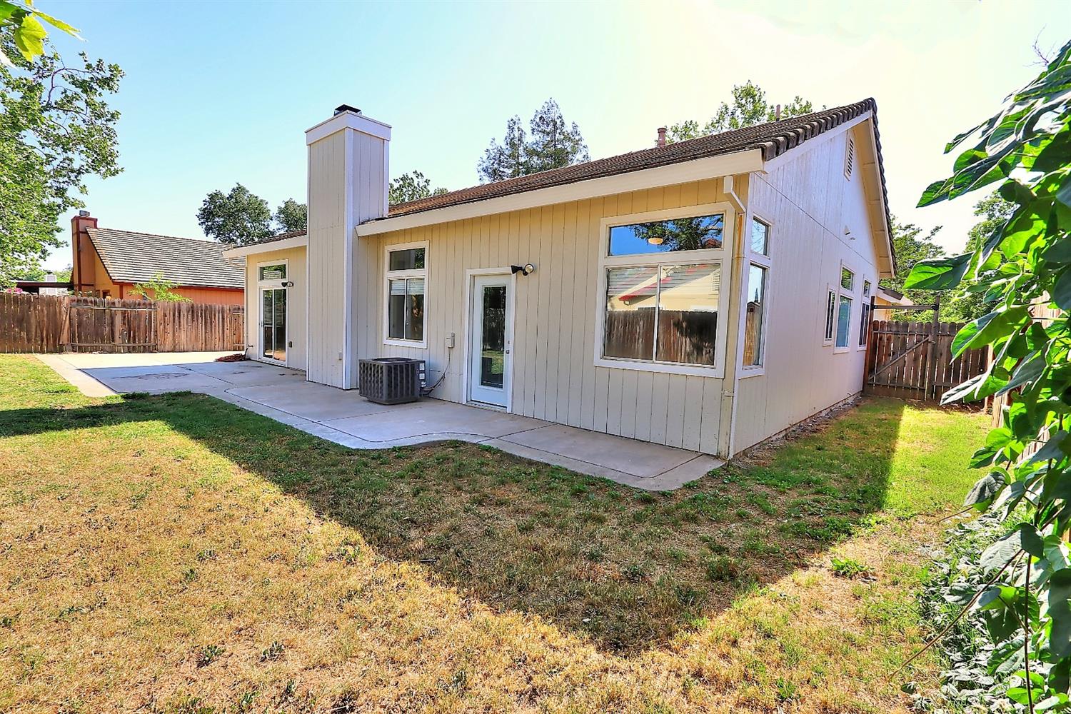 Sold, 3 Bedrooms, 2 Bathrooms, Single Family Home, Galt, 141 S Emerald Oak Dr, Galt, CA 95632-2640, Beth Christensen, Dunnigan Realtors, Top Agent
