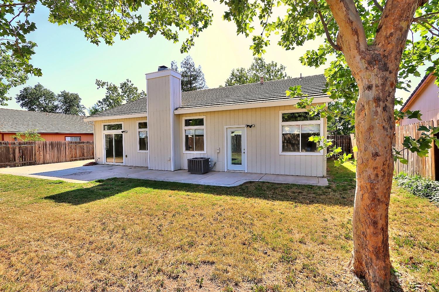 Sold, 3 Bedrooms, 2 Bathrooms, Single Family Home, Galt, 141 S Emerald Oak Dr, Galt, CA 95632-2640, Beth Christensen, Dunnigan Realtors, Top Agent