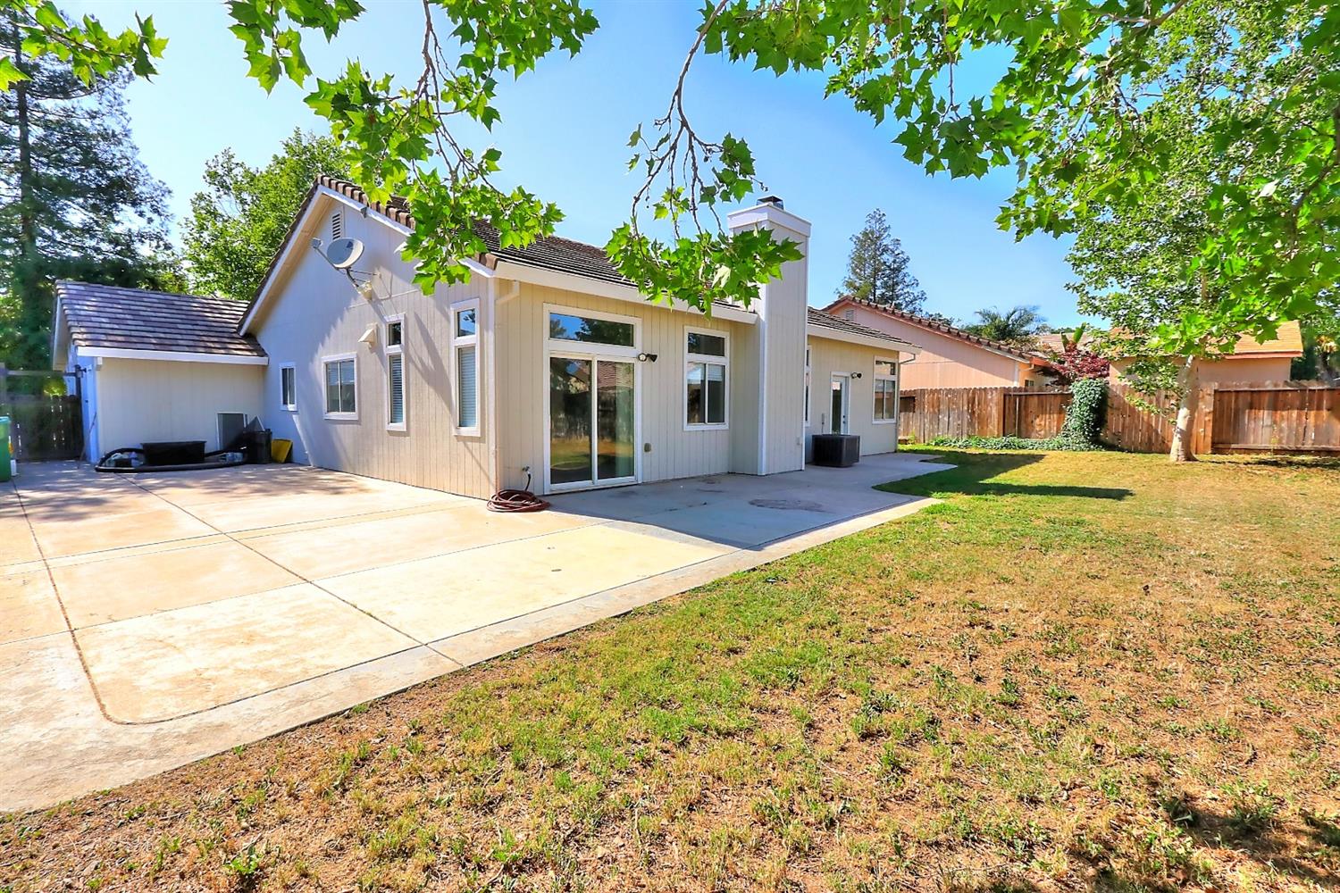 Sold, 3 Bedrooms, 2 Bathrooms, Single Family Home, Galt, 141 S Emerald Oak Dr, Galt, CA 95632-2640, Beth Christensen, Dunnigan Realtors, Top Agent