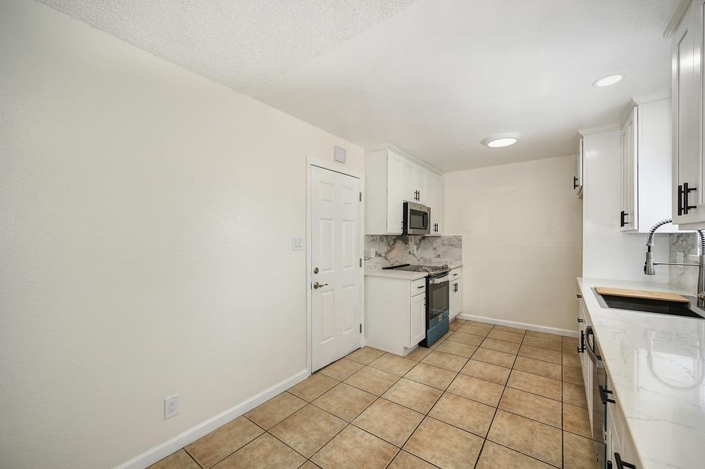 Sold, 3 Bedrooms, 2 Bathrooms, Single Family Home, Rancho Cordova/Gold River, 2324 Byrd Dr, Rancho Cordova, CA 95670-3912, Beth Christensen, Dunnigan Realtors, Top Agent
