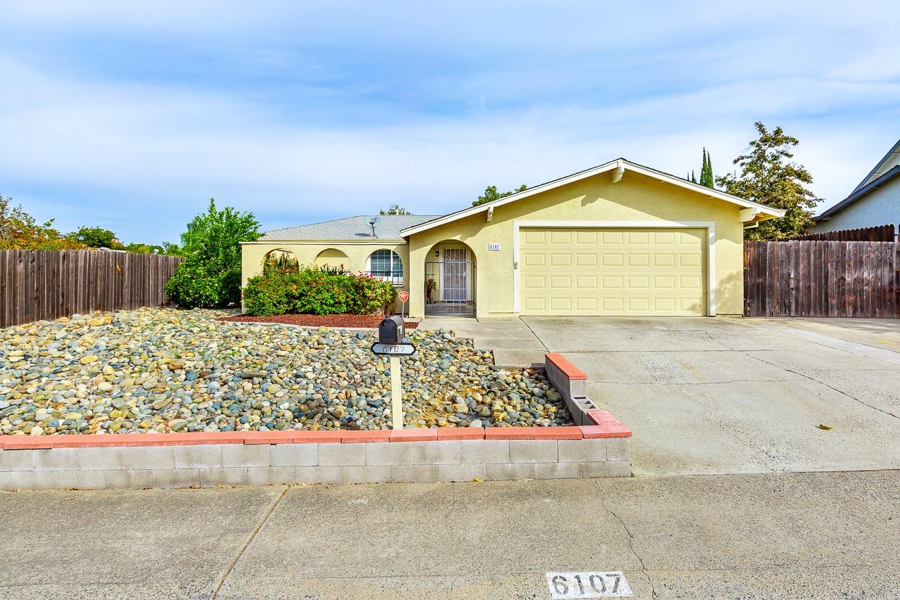 Sold, 3 Bedrooms, 2 Bathrooms, Single Family Home, Citrus Heights, 6107 Ledgewood Way, Citrus Heights, CA 95621-0928, Beth Christensen, Dunnigan Realtors, Top Agent