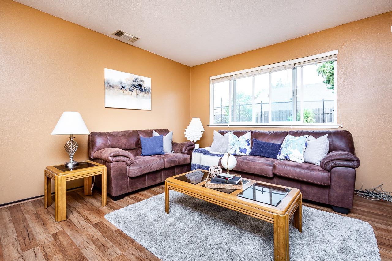 Sold, 3 Bedrooms, 2 Bathrooms, Single Family Home, Citrus Heights, 6107 Ledgewood Way, Citrus Heights, CA 95621-0928, Beth Christensen, Dunnigan Realtors, Top Agent