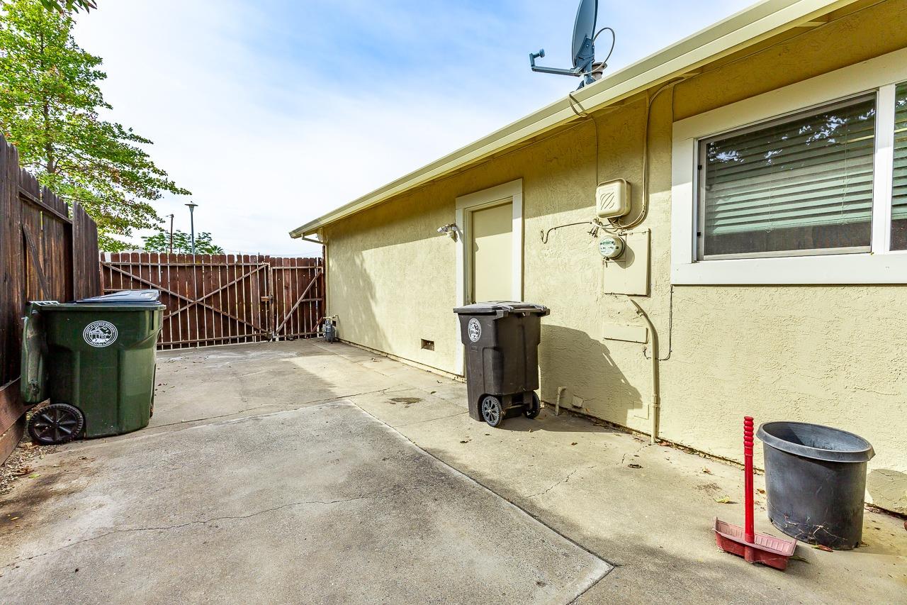 Sold, 3 Bedrooms, 2 Bathrooms, Single Family Home, Citrus Heights, 6107 Ledgewood Way, Citrus Heights, CA 95621-0928, Beth Christensen, Dunnigan Realtors, Top Agent