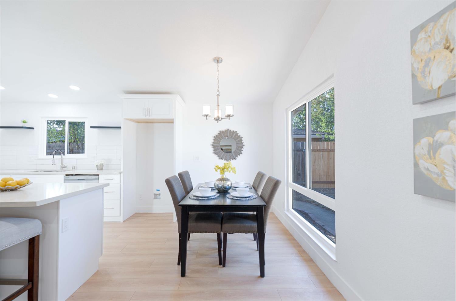 Sold, 4 Bedrooms, 2 Bathrooms, Single Family Home, North Highlands& Vicinity, 6449 Larchmont Dr, North Highlands, CA 95660-3852, Beth Christensen, Dunnigan Realtors, Top Agent