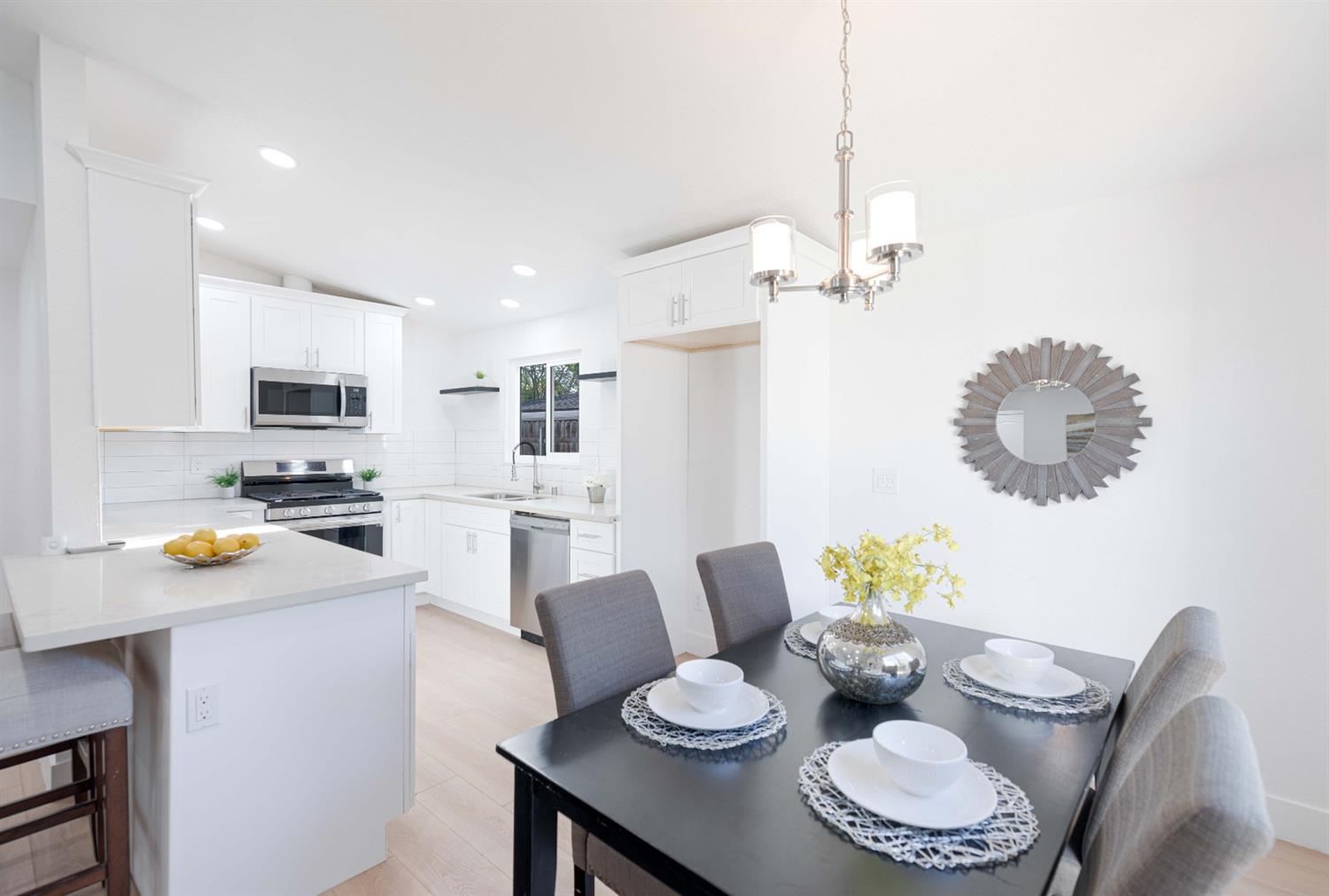 Sold, 4 Bedrooms, 2 Bathrooms, Single Family Home, North Highlands& Vicinity, 6449 Larchmont Dr, North Highlands, CA 95660-3852, Beth Christensen, Dunnigan Realtors, Top Agent