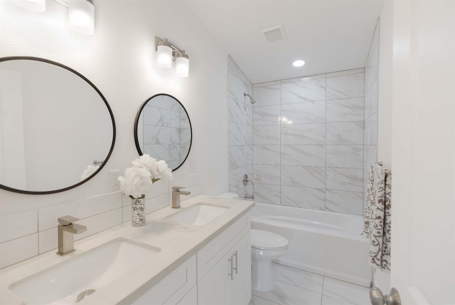 Sold, 4 Bedrooms, 2 Bathrooms, Single Family Home, North Highlands& Vicinity, 6449 Larchmont Dr, North Highlands, CA 95660-3852, Beth Christensen, Dunnigan Realtors, Top Agent