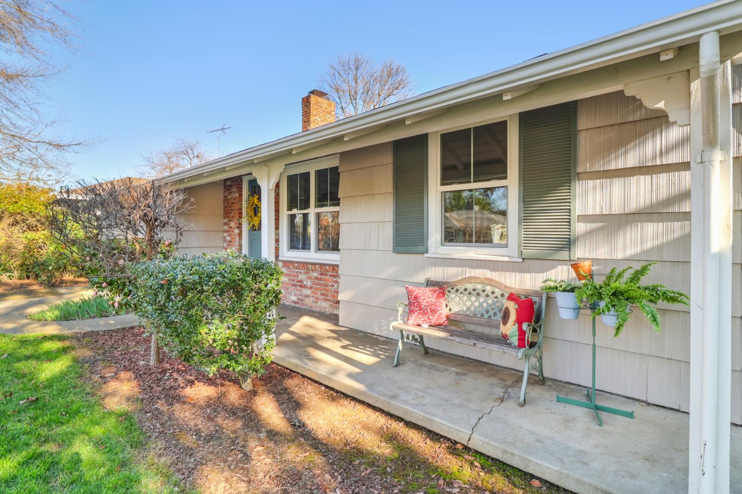 Active, 2 Bedrooms, 1 Bathrooms, Single Family Home, East Sacramento & Vicinity, 131 46th St, Sacramento, CA 95819-2210, Nathan Sherman, Dunnigan Realtors, Top Agent