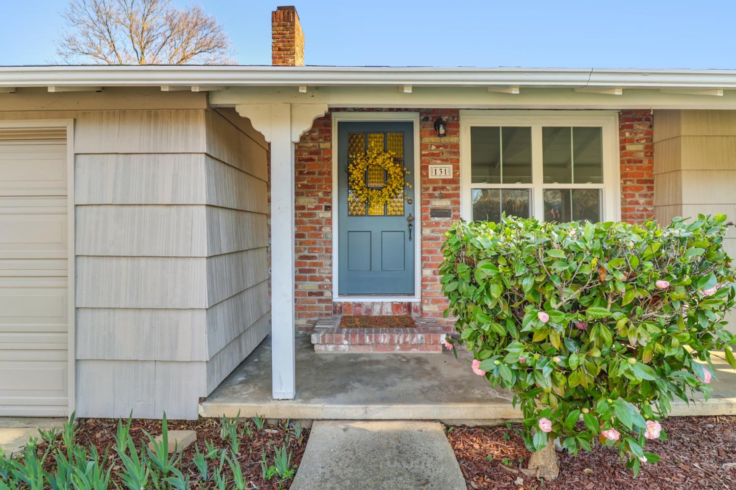 Active, 2 Bedrooms, 1 Bathrooms, Single Family Home, East Sacramento & Vicinity, 131 46th St, Sacramento, CA 95819-2210, Nathan Sherman, Dunnigan Realtors, Top Agent