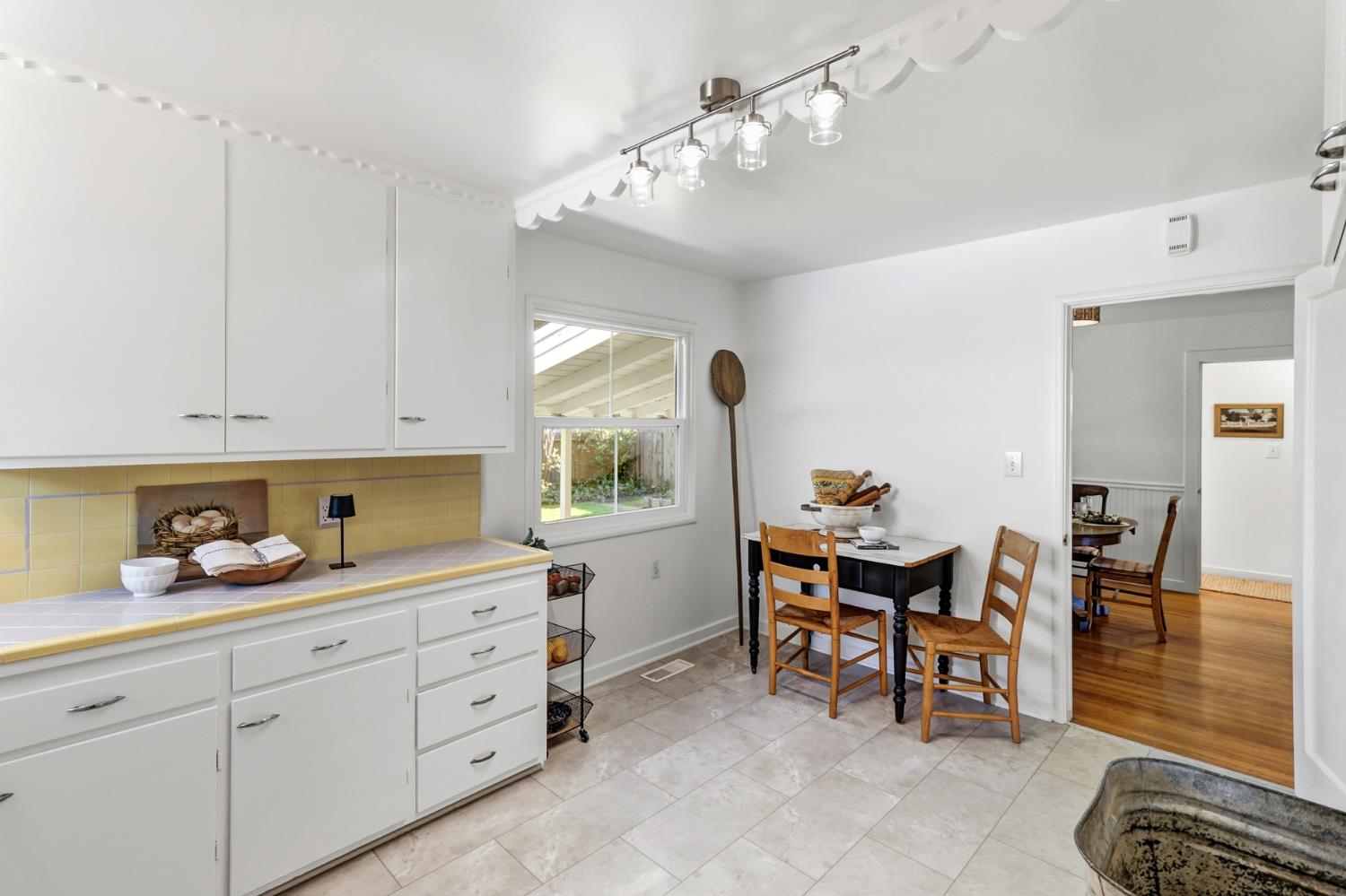 Active, 2 Bedrooms, 1 Bathrooms, Single Family Home, East Sacramento & Vicinity, 131 46th St, Sacramento, CA 95819-2210, Nathan Sherman, Dunnigan Realtors, Top Agent