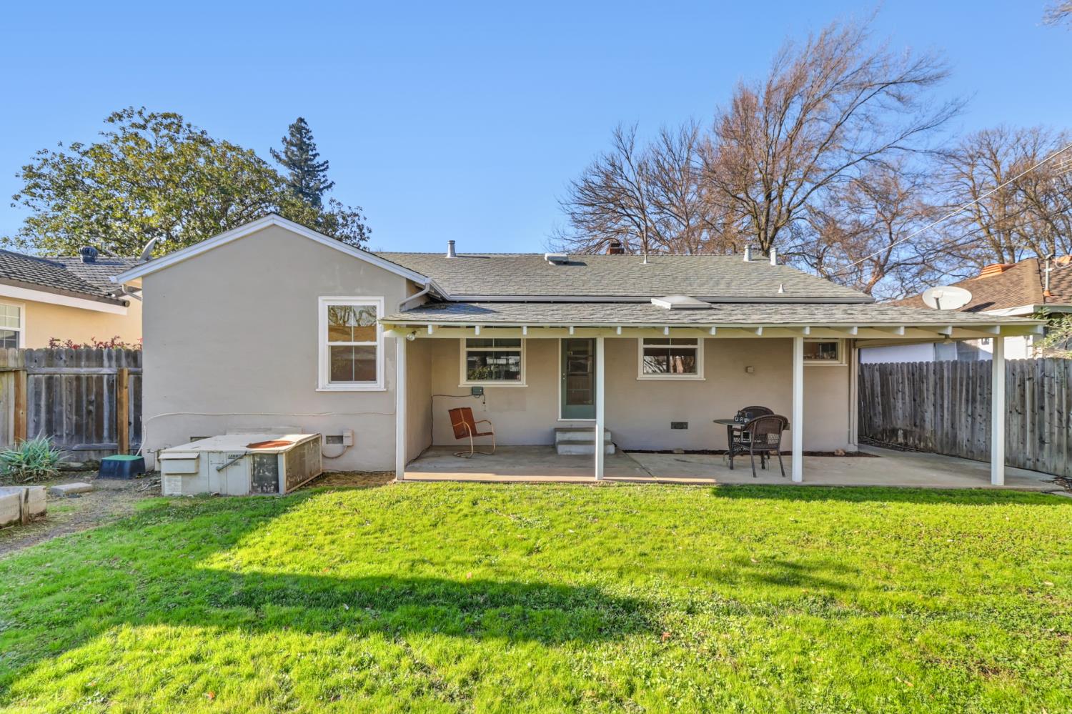 Active, 2 Bedrooms, 1 Bathrooms, Single Family Home, East Sacramento & Vicinity, 131 46th St, Sacramento, CA 95819-2210, Nathan Sherman, Dunnigan Realtors, Top Agent