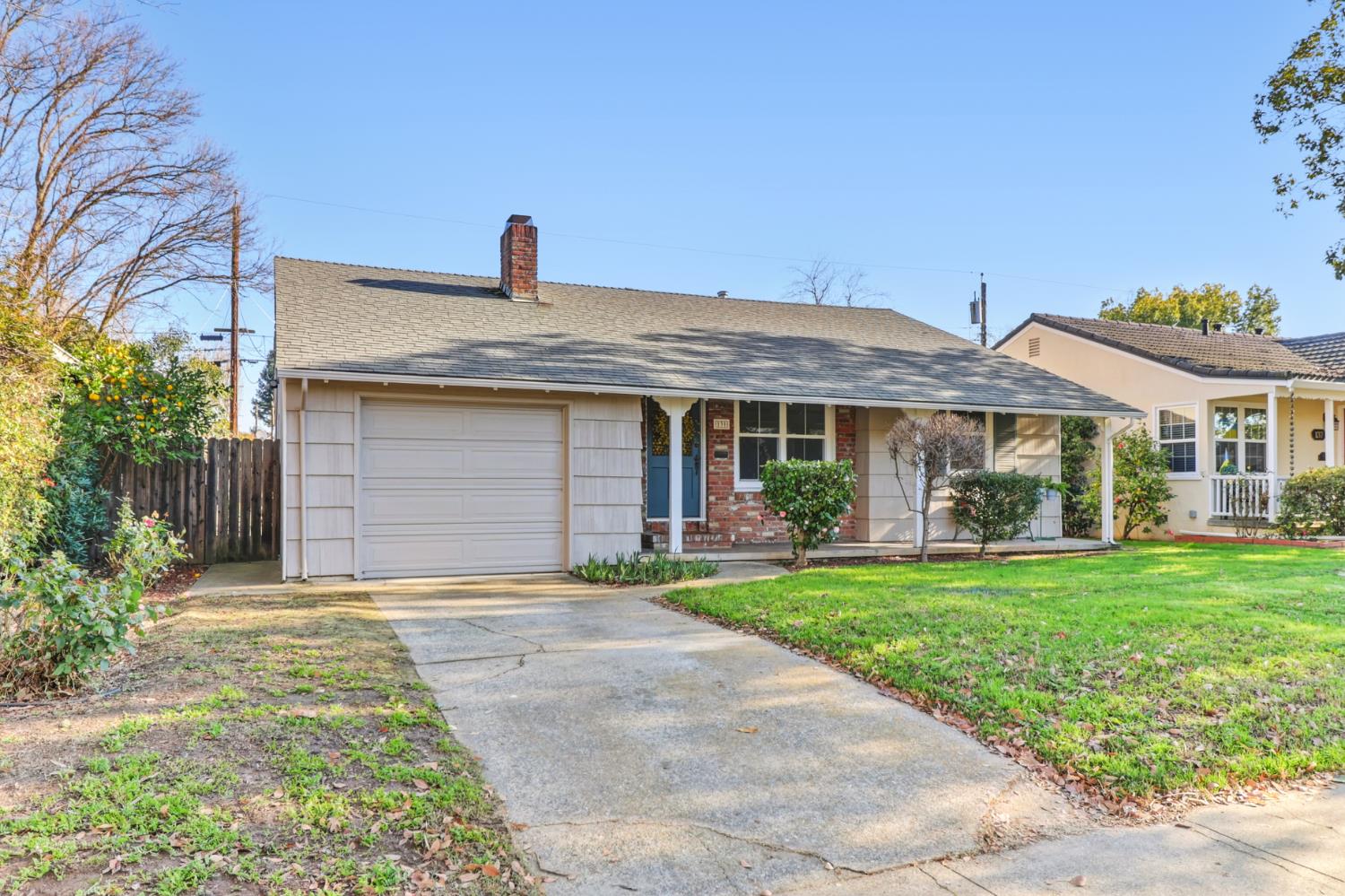 Active, 2 Bedrooms, 1 Bathrooms, Single Family Home, East Sacramento & Vicinity, 131 46th St, Sacramento, CA 95819-2210, Nathan Sherman, Dunnigan Realtors, Top Agent
