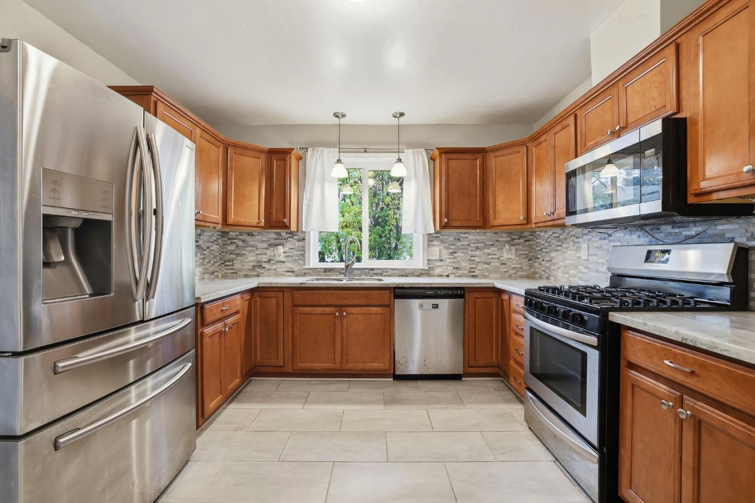 Sold, 3 Bedrooms, 1 Bathrooms, Single Family Home, Tahoe Park, 4850 11th Ave, Sacramento, CA 95820-2212, Beth Christensen, Dunnigan Realtors, Top Agent Sold, 3 Bedrooms, 1 Bathrooms, Single Family Home, Tahoe Park, 4850 11th Ave, Sacramento, CA 95820-2212, Beth Christensen, Dunnigan Realtors, Top Agent