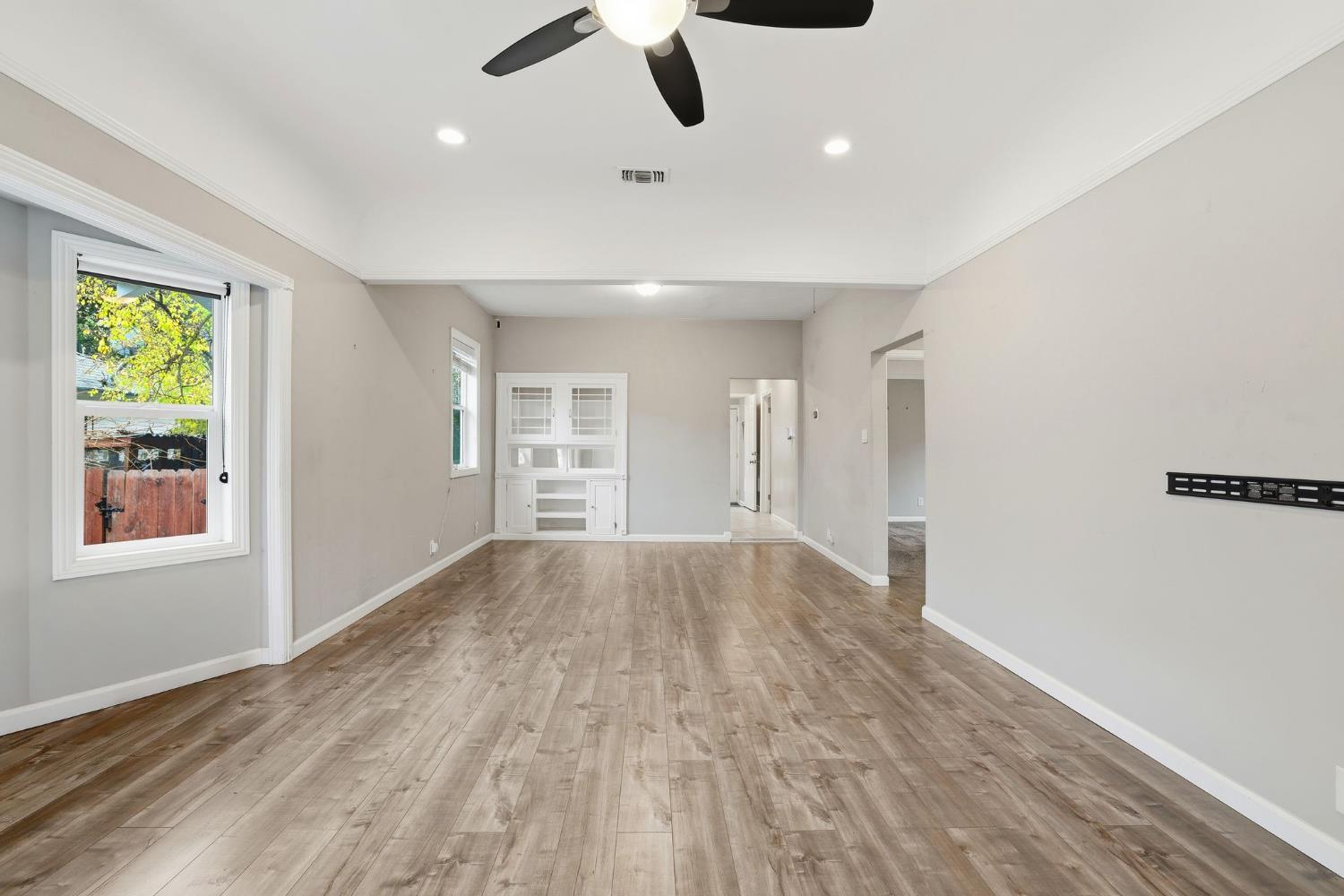 Sold, 3 Bedrooms, 1 Bathrooms, Single Family Home, Tahoe Park, 4850 11th Ave, Sacramento, CA 95820-2212, Beth Christensen, Dunnigan Realtors, Top Agent Sold, 3 Bedrooms, 1 Bathrooms, Single Family Home, Tahoe Park, 4850 11th Ave, Sacramento, CA 95820-2212, Beth Christensen, Dunnigan Realtors, Top Agent