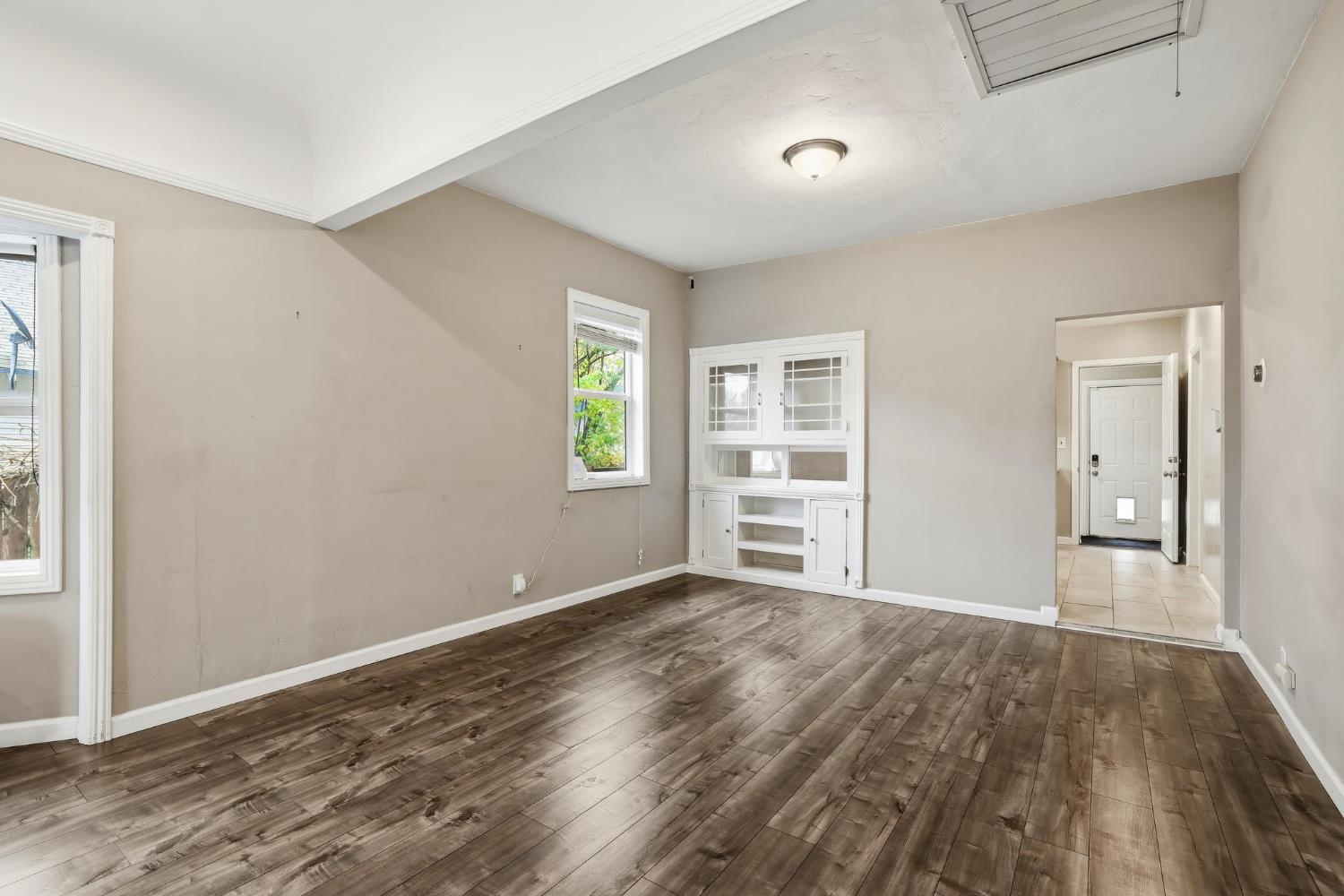 Sold, 3 Bedrooms, 1 Bathrooms, Single Family Home, Tahoe Park, 4850 11th Ave, Sacramento, CA 95820-2212, Beth Christensen, Dunnigan Realtors, Top Agent Sold, 3 Bedrooms, 1 Bathrooms, Single Family Home, Tahoe Park, 4850 11th Ave, Sacramento, CA 95820-2212, Beth Christensen, Dunnigan Realtors, Top Agent