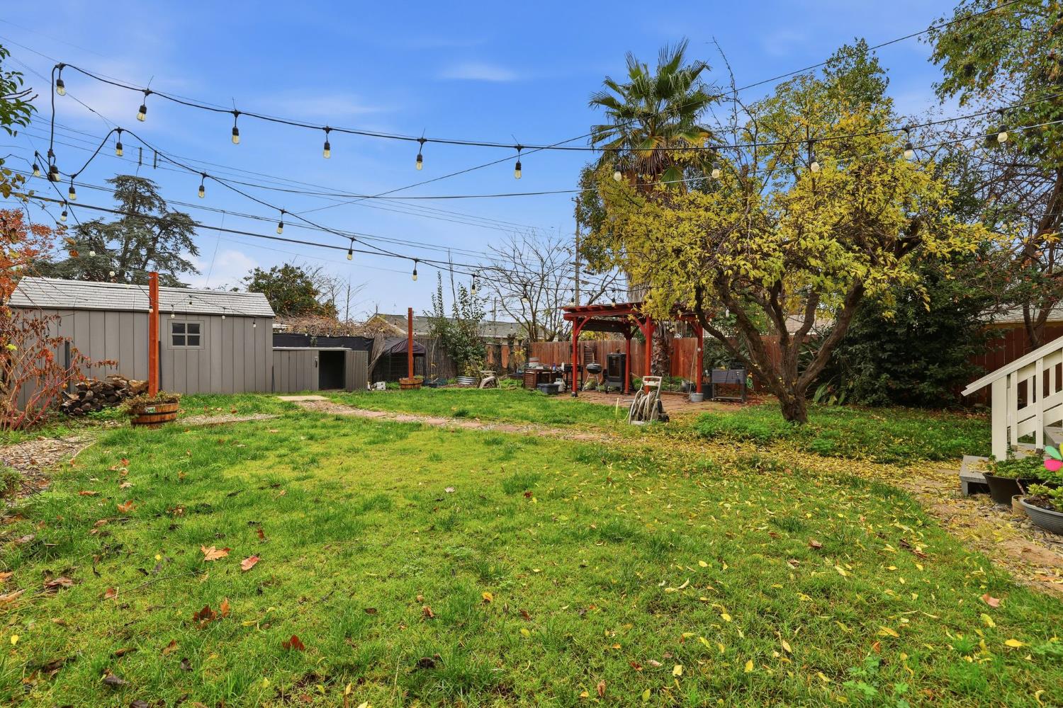 Sold, 3 Bedrooms, 1 Bathrooms, Single Family Home, Tahoe Park, 4850 11th Ave, Sacramento, CA 95820-2212, Beth Christensen, Dunnigan Realtors, Top Agent Sold, 3 Bedrooms, 1 Bathrooms, Single Family Home, Tahoe Park, 4850 11th Ave, Sacramento, CA 95820-2212, Beth Christensen, Dunnigan Realtors, Top Agent