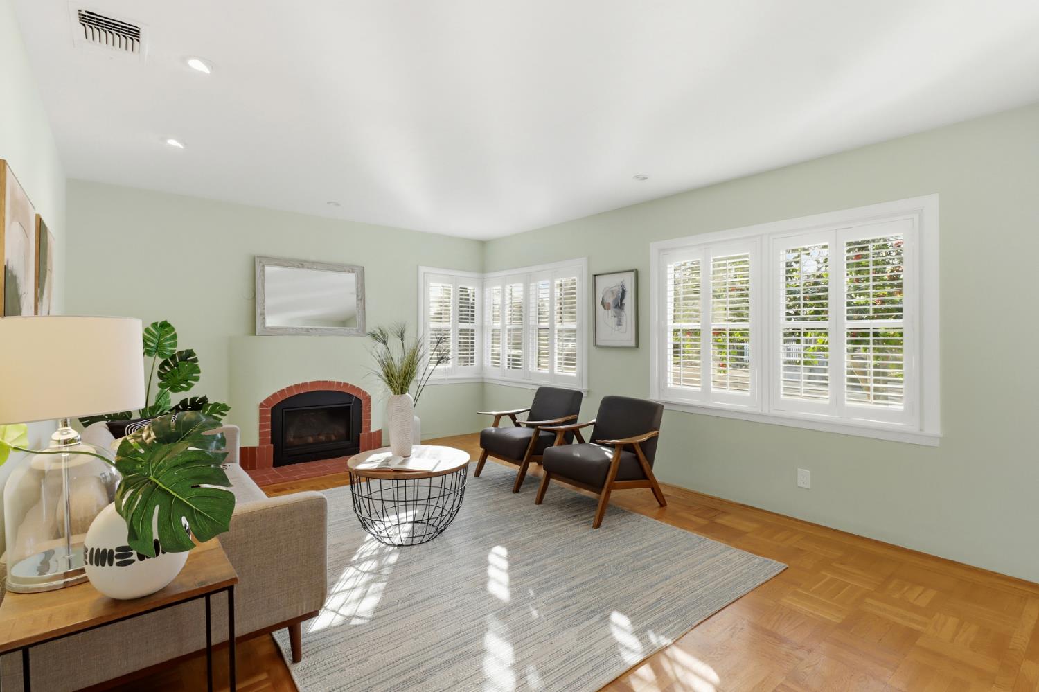 Sold, 3 Bedrooms, 2 Bathrooms, Single Family Home, East Sacramento & Vicinity, 665 54th St, Sacramento, CA 95819-3301, Nathan Sherman, Dunnigan Realtors, Top Agent Sold, 3 Bedrooms, 2 Bathrooms, Single Family Home, East Sacramento & Vicinity, 665 54th St, Sacramento, CA 95819-3301, Nathan Sherman, Dunnigan Realtors, Top Agent