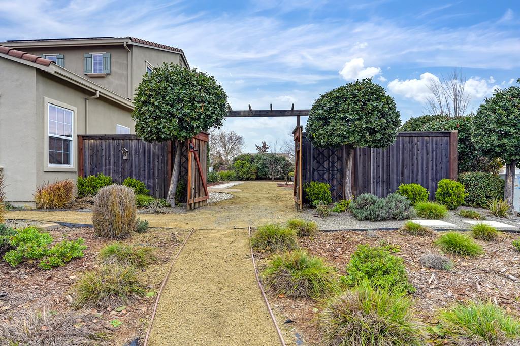 Sold, 5 Bedrooms, 3 Bathrooms, Single Family Home, Bridgeway Lakes, West Sacramento S, 3558 Dorena Pl, West Sacramento, CA 95691-6237, Beth Christensen, Dunnigan Realtors, Top Agent Sold, 5 Bedrooms, 3 Bathrooms, Single Family Home, Bridgeway Lakes, West Sacramento S, 3558 Dorena Pl, West Sacramento, CA 95691-6237, Beth Christensen, Dunnigan Realtors, Top Agent