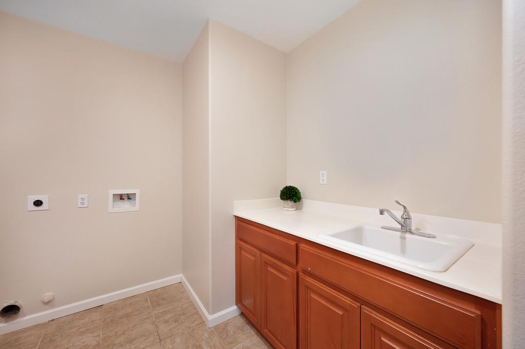 Sold, 5 Bedrooms, 3 Bathrooms, Single Family Home, Bridgeway Lakes, West Sacramento S, 3558 Dorena Pl, West Sacramento, CA 95691-6237, Beth Christensen, Dunnigan Realtors, Top Agent Sold, 5 Bedrooms, 3 Bathrooms, Single Family Home, Bridgeway Lakes, West Sacramento S, 3558 Dorena Pl, West Sacramento, CA 95691-6237, Beth Christensen, Dunnigan Realtors, Top Agent