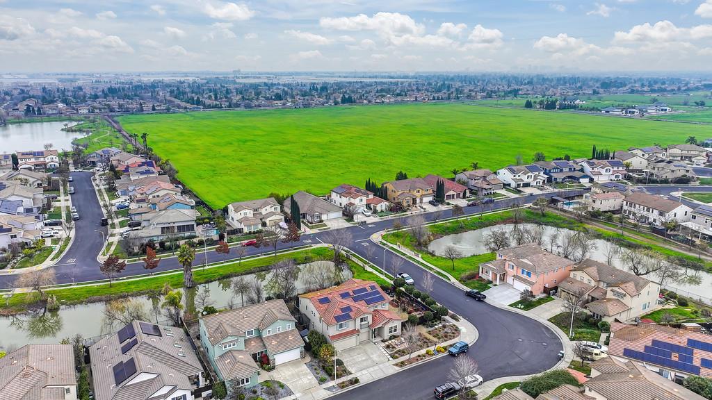 Sold, 5 Bedrooms, 3 Bathrooms, Single Family Home, Bridgeway Lakes, West Sacramento S, 3558 Dorena Pl, West Sacramento, CA 95691-6237, Beth Christensen, Dunnigan Realtors, Top Agent