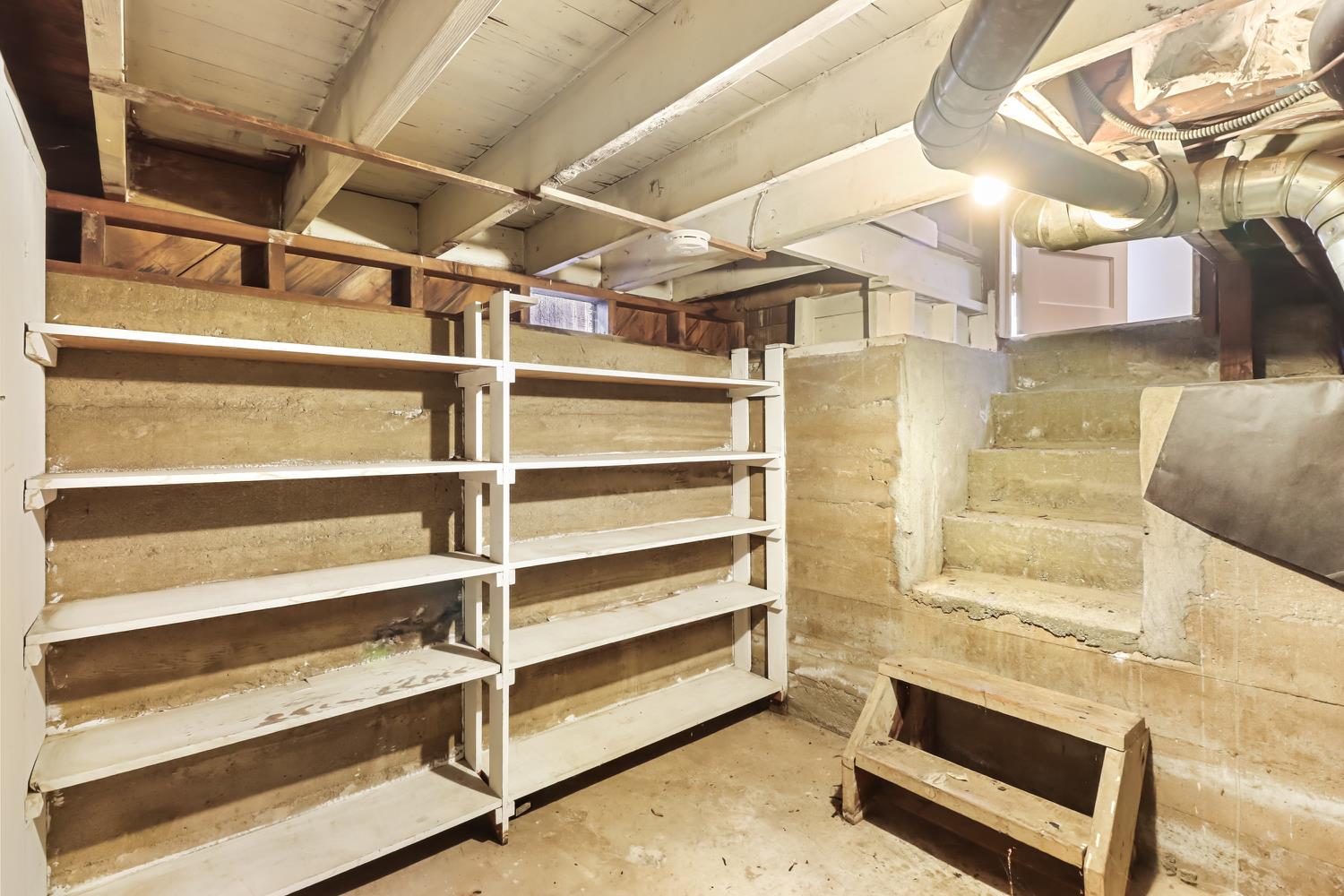 Pending, 2 Bedrooms, 1 Bathrooms, Single Family Home, Sacramento Land Park, 2711 17th St, Sacramento, CA 95818, Beth Christensen, Dunnigan Realtors, Top Agent