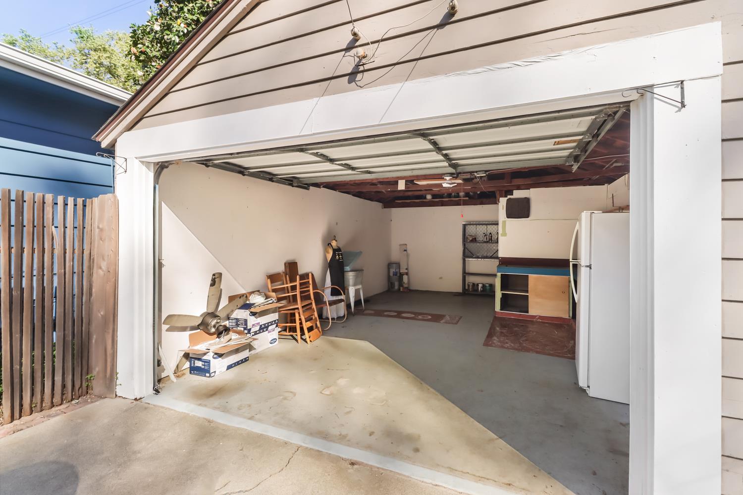 Pending, 2 Bedrooms, 1 Bathrooms, Single Family Home, Sacramento Land Park, 2711 17th St, Sacramento, CA 95818, Beth Christensen, Dunnigan Realtors, Top Agent