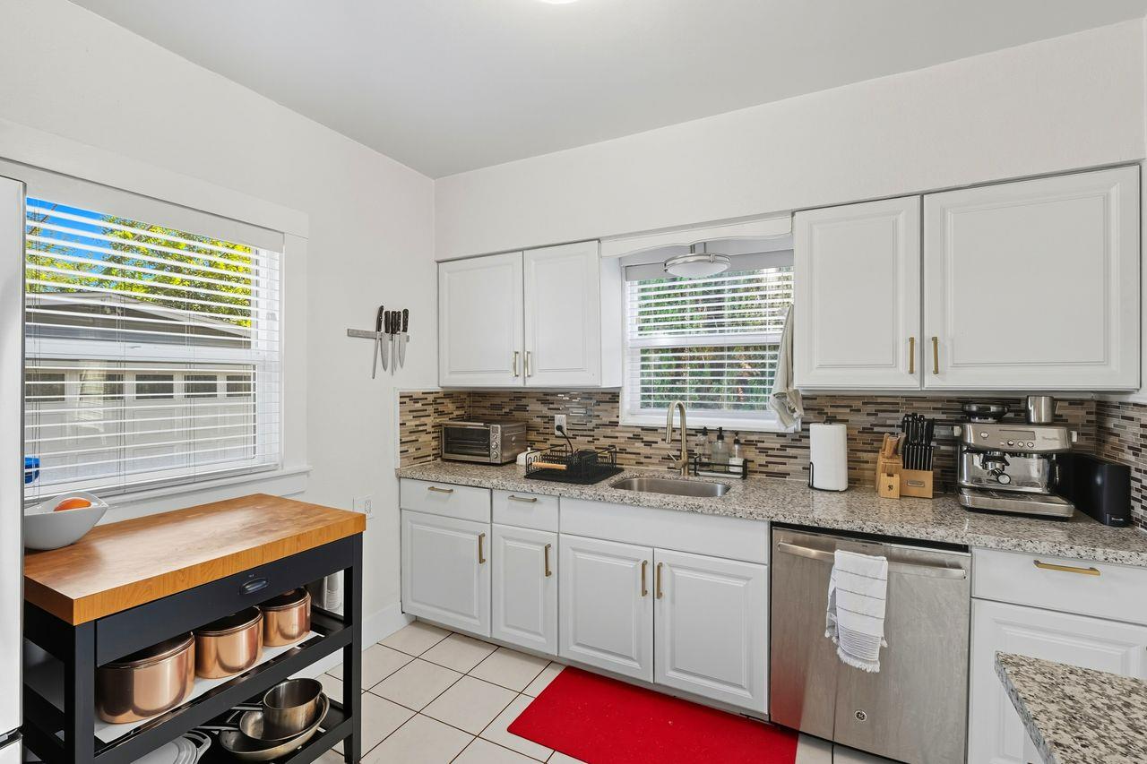 Sold, 4 Bedrooms, 2 Bathrooms, Single Family Home, East Sacramento & Vicinity, 1423 54th St, Sacramento, CA 95819-4202, Beth Christensen, Dunnigan Realtors, Top Agent Sold, 4 Bedrooms, 2 Bathrooms, Single Family Home, East Sacramento & Vicinity, 1423 54th St, Sacramento, CA 95819-4202, Beth Christensen, Dunnigan Realtors, Top Agent