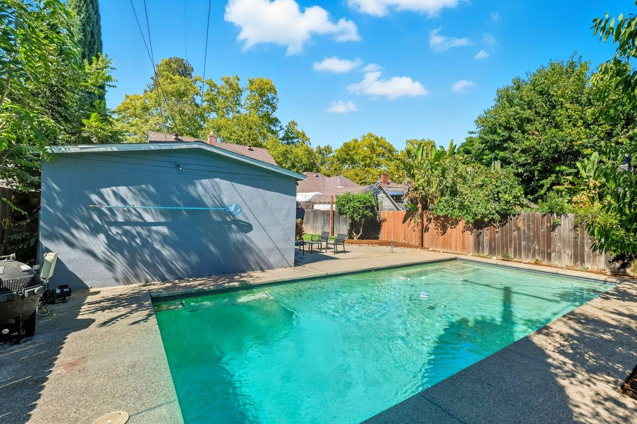 Sold, 4 Bedrooms, 2 Bathrooms, Single Family Home, East Sacramento & Vicinity, 1423 54th St, Sacramento, CA 95819-4202, Beth Christensen, Dunnigan Realtors, Top Agent Sold, 4 Bedrooms, 2 Bathrooms, Single Family Home, East Sacramento & Vicinity, 1423 54th St, Sacramento, CA 95819-4202, Beth Christensen, Dunnigan Realtors, Top Agent