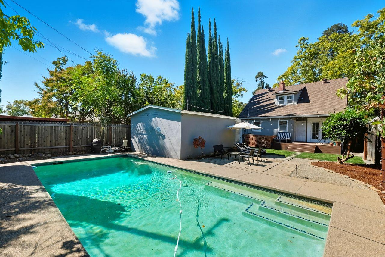 Sold, 4 Bedrooms, 2 Bathrooms, Single Family Home, East Sacramento & Vicinity, 1423 54th St, Sacramento, CA 95819-4202, Beth Christensen, Dunnigan Realtors, Top Agent Sold, 4 Bedrooms, 2 Bathrooms, Single Family Home, East Sacramento & Vicinity, 1423 54th St, Sacramento, CA 95819-4202, Beth Christensen, Dunnigan Realtors, Top Agent