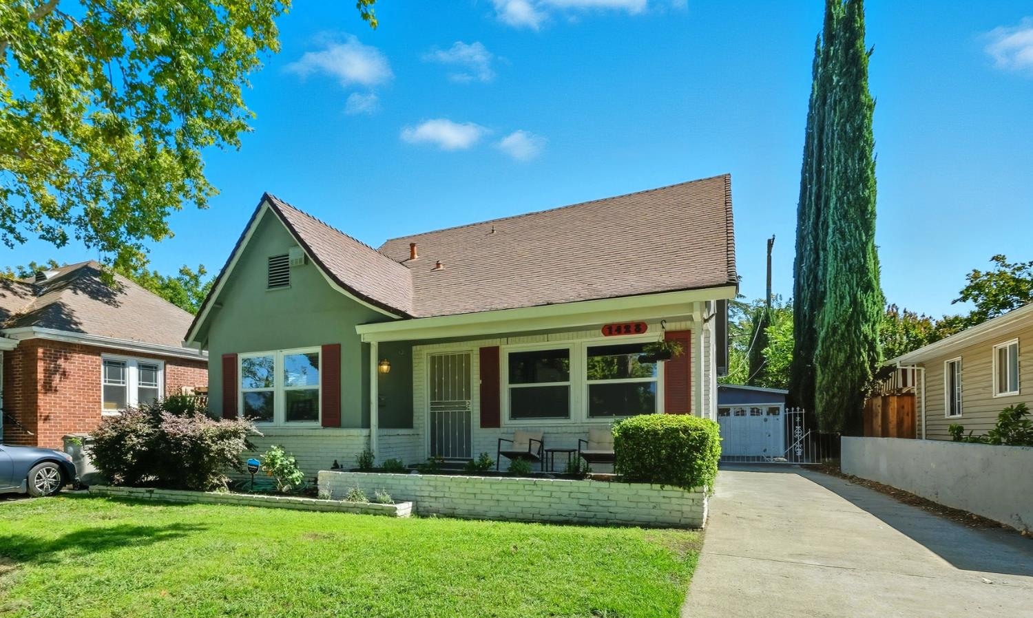 Sold, 4 Bedrooms, 2 Bathrooms, Single Family Home, East Sacramento & Vicinity, 1423 54th St, Sacramento, CA 95819-4202, Beth Christensen, Dunnigan Realtors, Top Agent