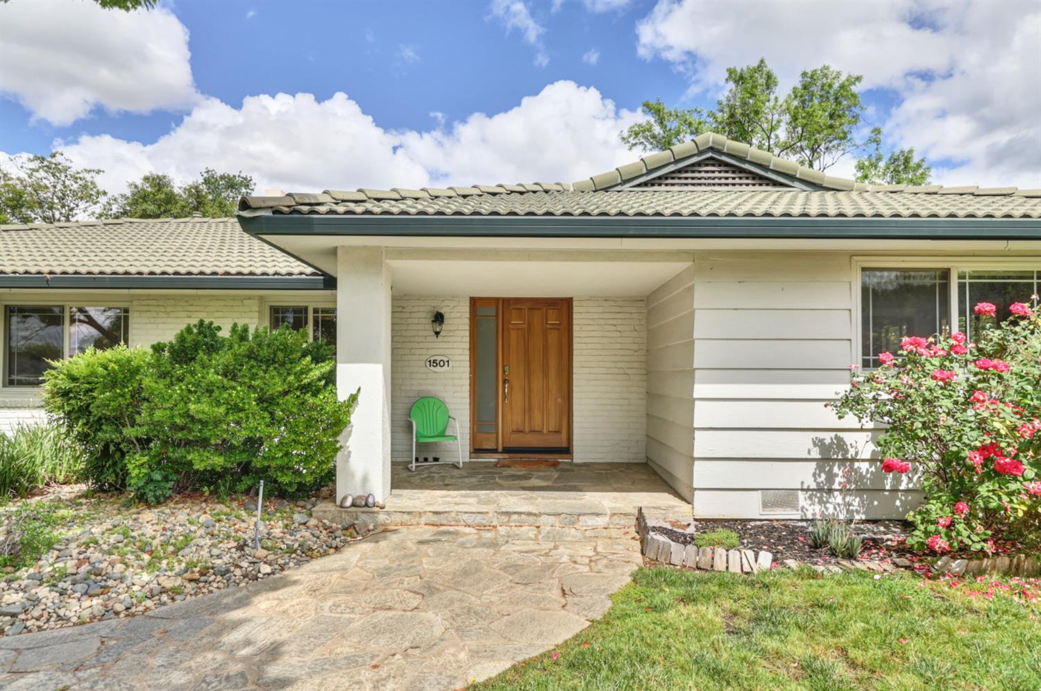 Active, 4 Bedrooms, 3 Bathrooms, Single Family Home, Carmichael, Del Dayo Estates, 1501 Elsdon Cir, Carmichael, CA 95608-6014, Beth Christensen, Dunnigan Realtors, Top Agent