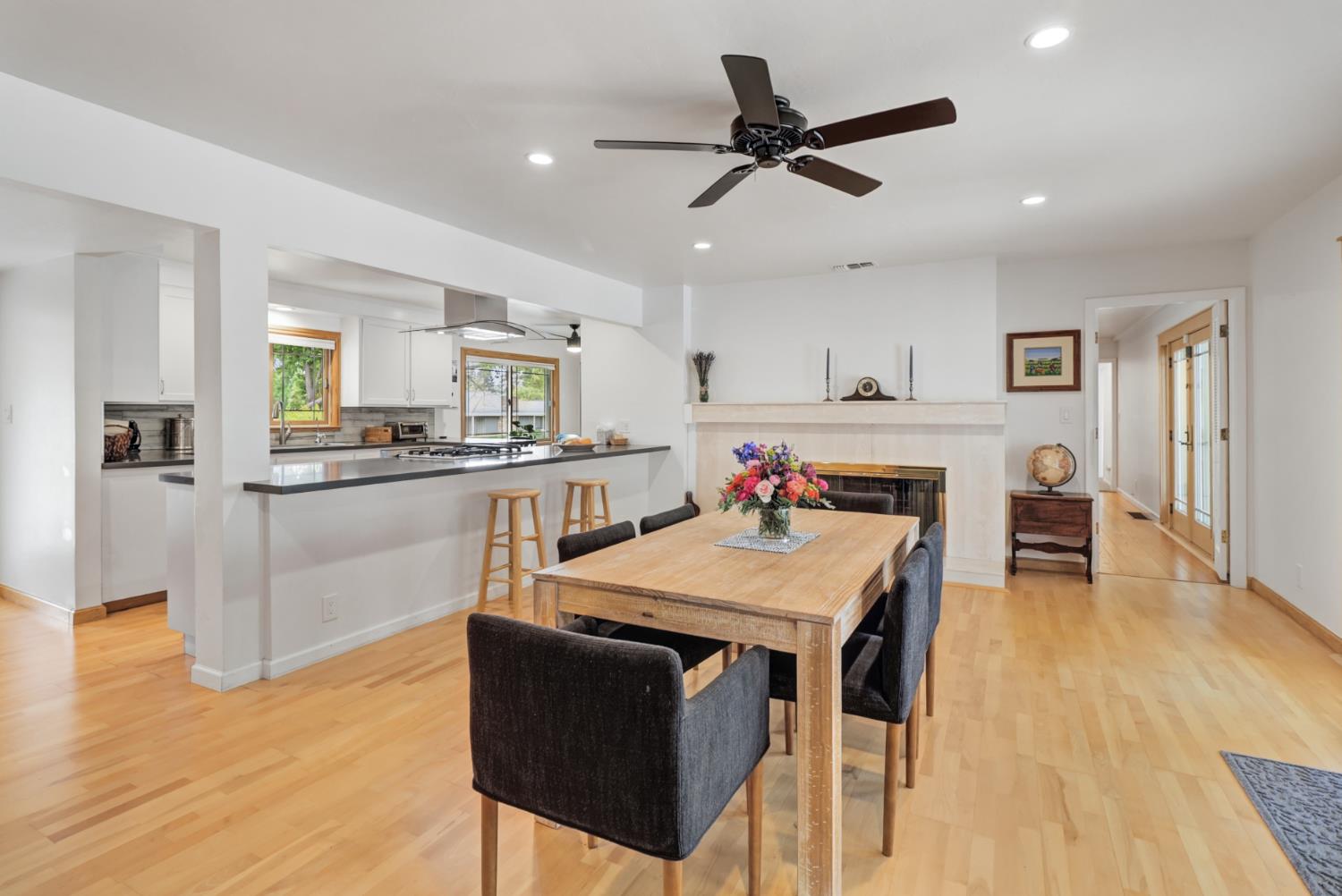 Active, 4 Bedrooms, 3 Bathrooms, Single Family Home, Carmichael, Del Dayo Estates, 1501 Elsdon Cir, Carmichael, CA 95608-6014, Beth Christensen, Dunnigan Realtors, Top Agent