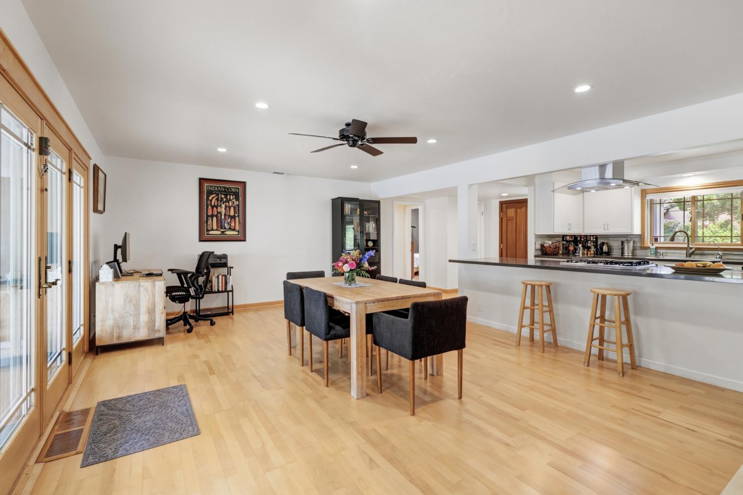 Active, 4 Bedrooms, 3 Bathrooms, Single Family Home, Carmichael, Del Dayo Estates, 1501 Elsdon Cir, Carmichael, CA 95608-6014, Beth Christensen, Dunnigan Realtors, Top Agent